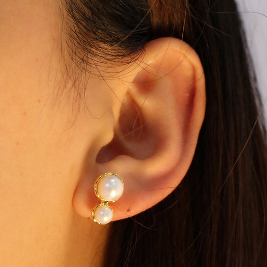 Simple Pearl Clip-On Stud Earrings - Gold