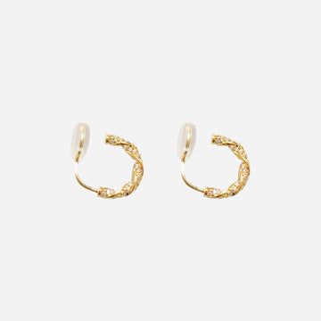 Goldhoop clip-on earrings by SOMIY – pain-free non-pierced jewelry for everyday wear