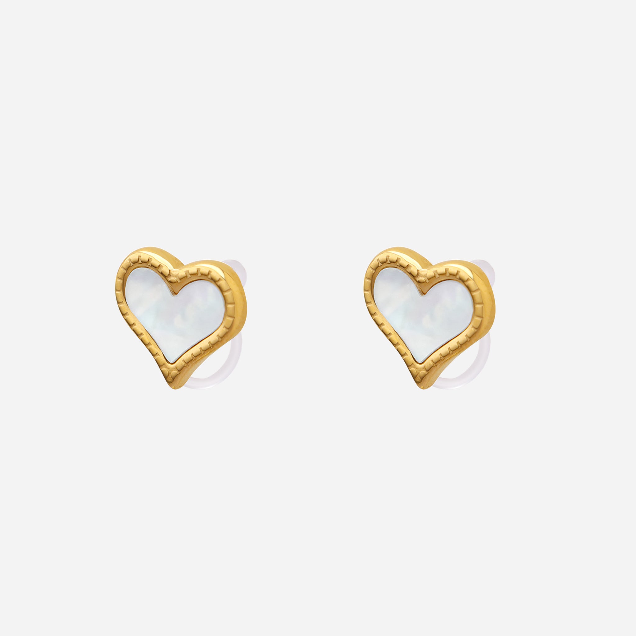 Heart-shaped shellfish Clip-On Stud Earrings