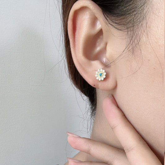 Daisy Diamond Clip-On Stud Earrings