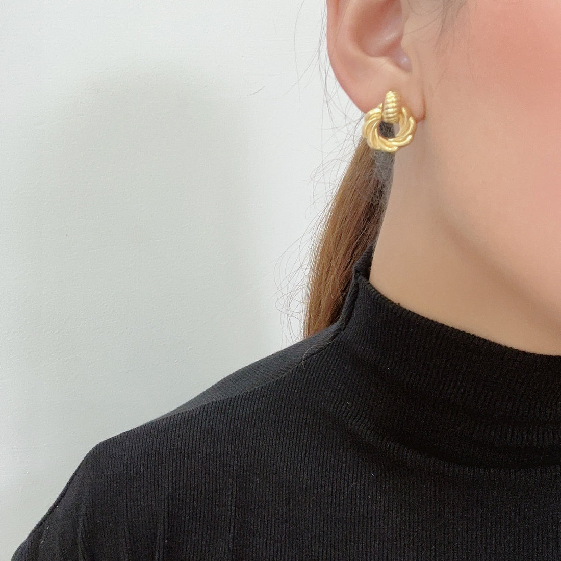 Gold Resinstud clip-on earrings by SOMIY – pain-free non-pierced jewelry for everyday wear