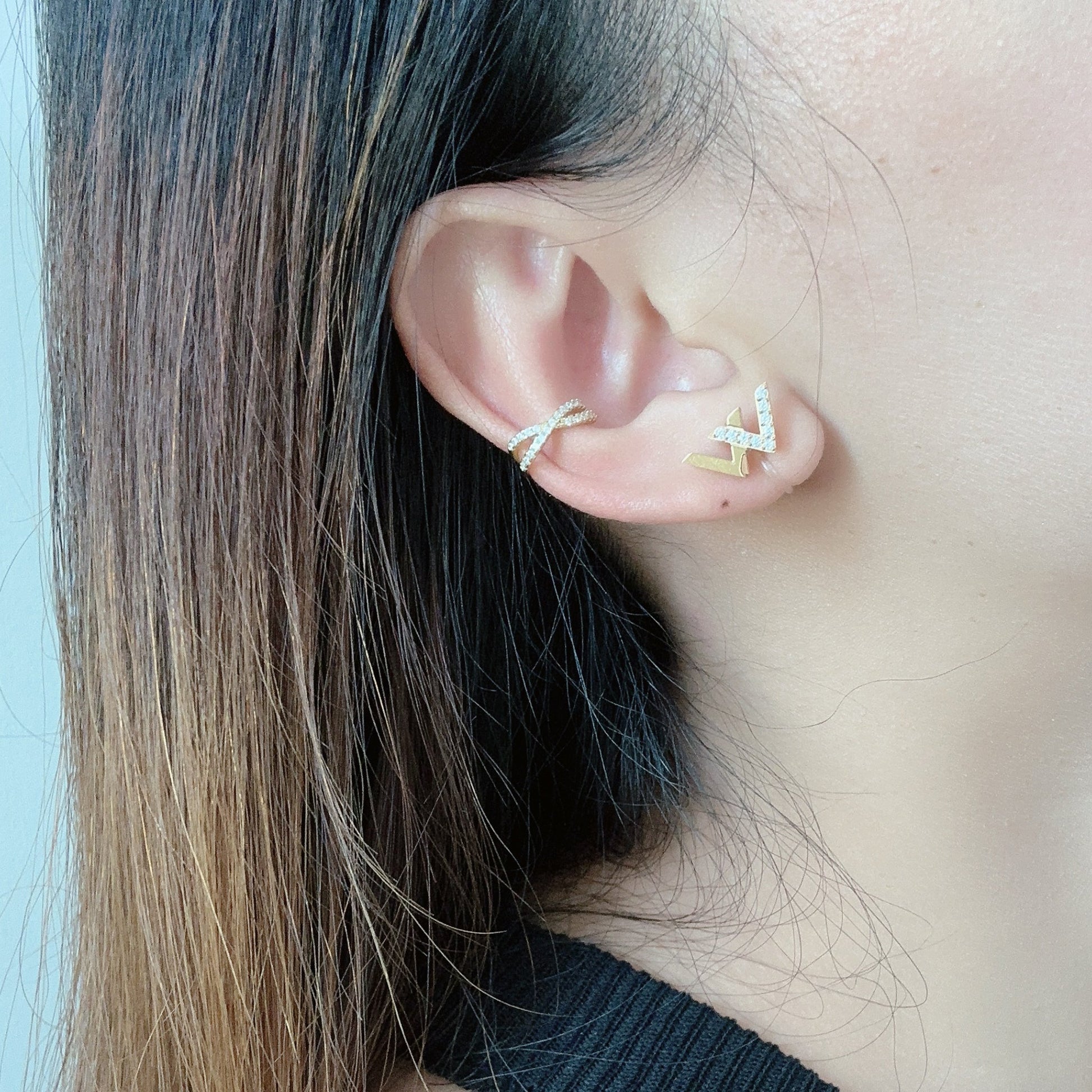 ear cuff by SOMIY – modern non-pierced jewelry for all-day comfort