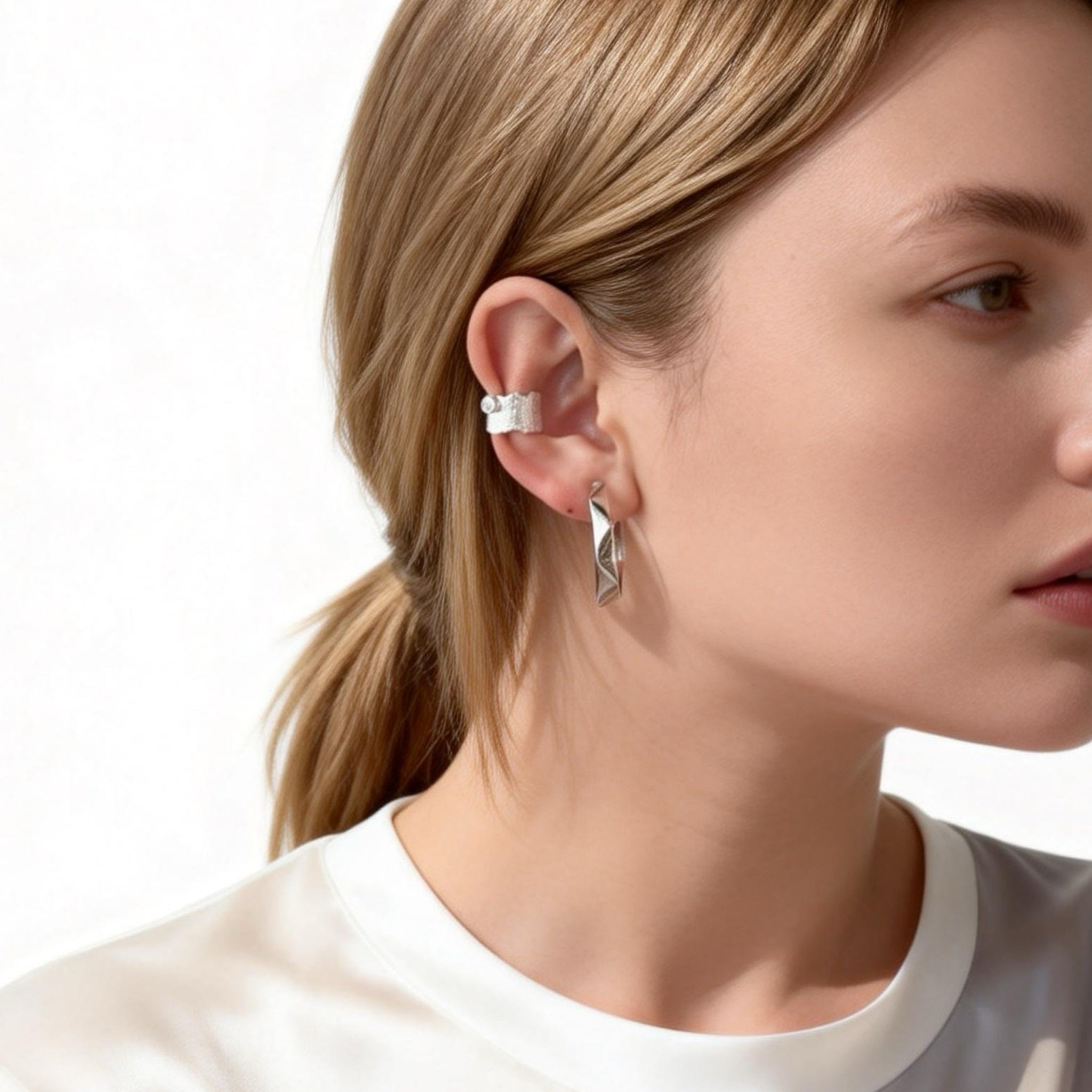 Orecchini clip clip d'argento minimalista