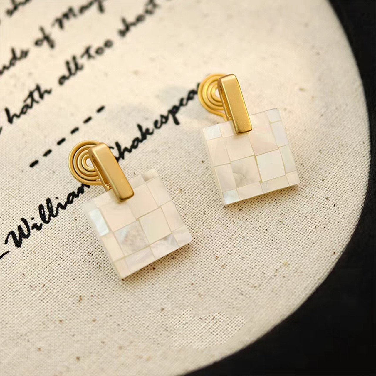 mother-of-pearl knocker Clip-On Earrings