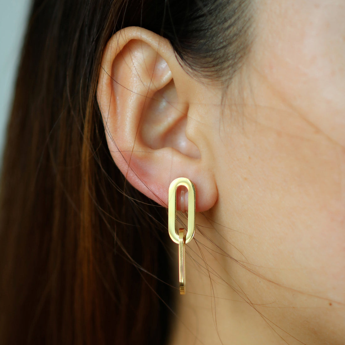 Gold Resindangle clip-on earrings by SOMIY – pain-free non-pierced jewelry for everyday wear