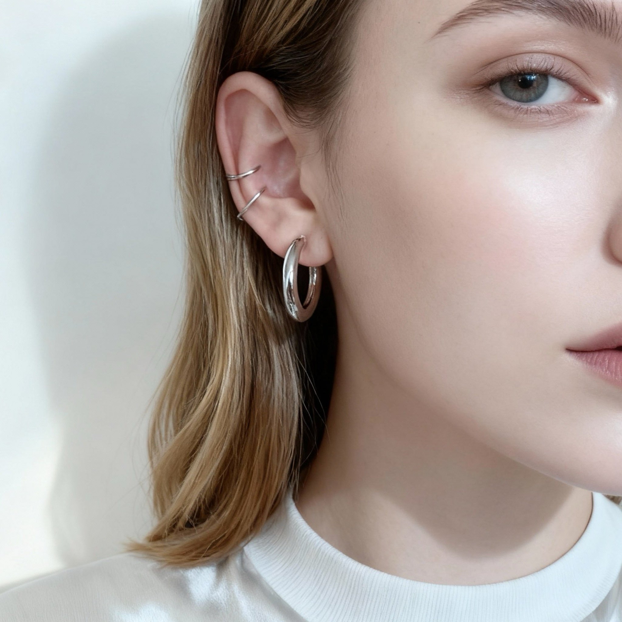 Medium Daily Clip-On Hoop Earrings