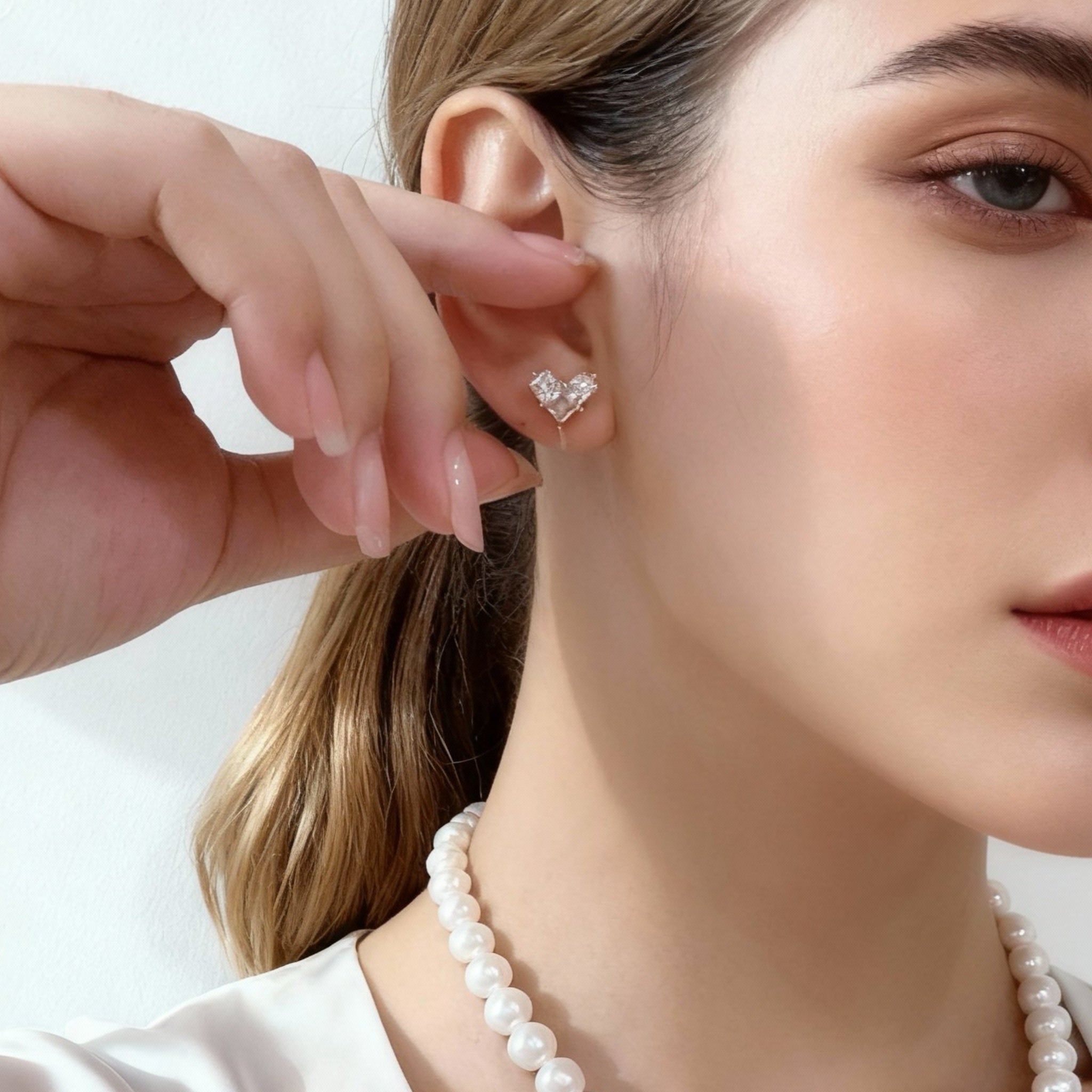 Love White Diamonds Clip-On Stud Earrings - Gold for non-pierced ears – SOMIY