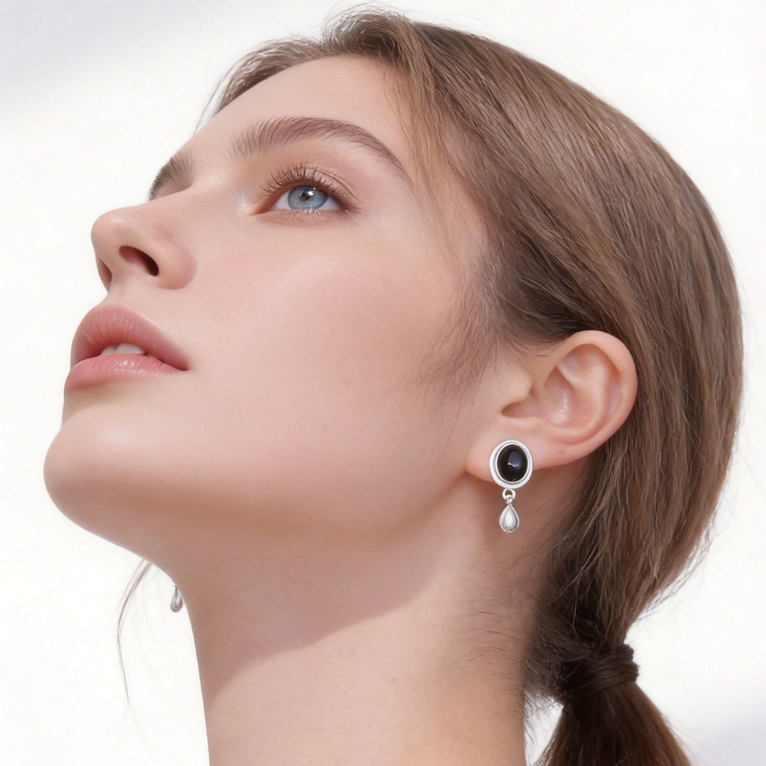 Ribbed U-Shaped Clip-On Hoop Earrings in polished silver by SOMIY for non-pierced ears.