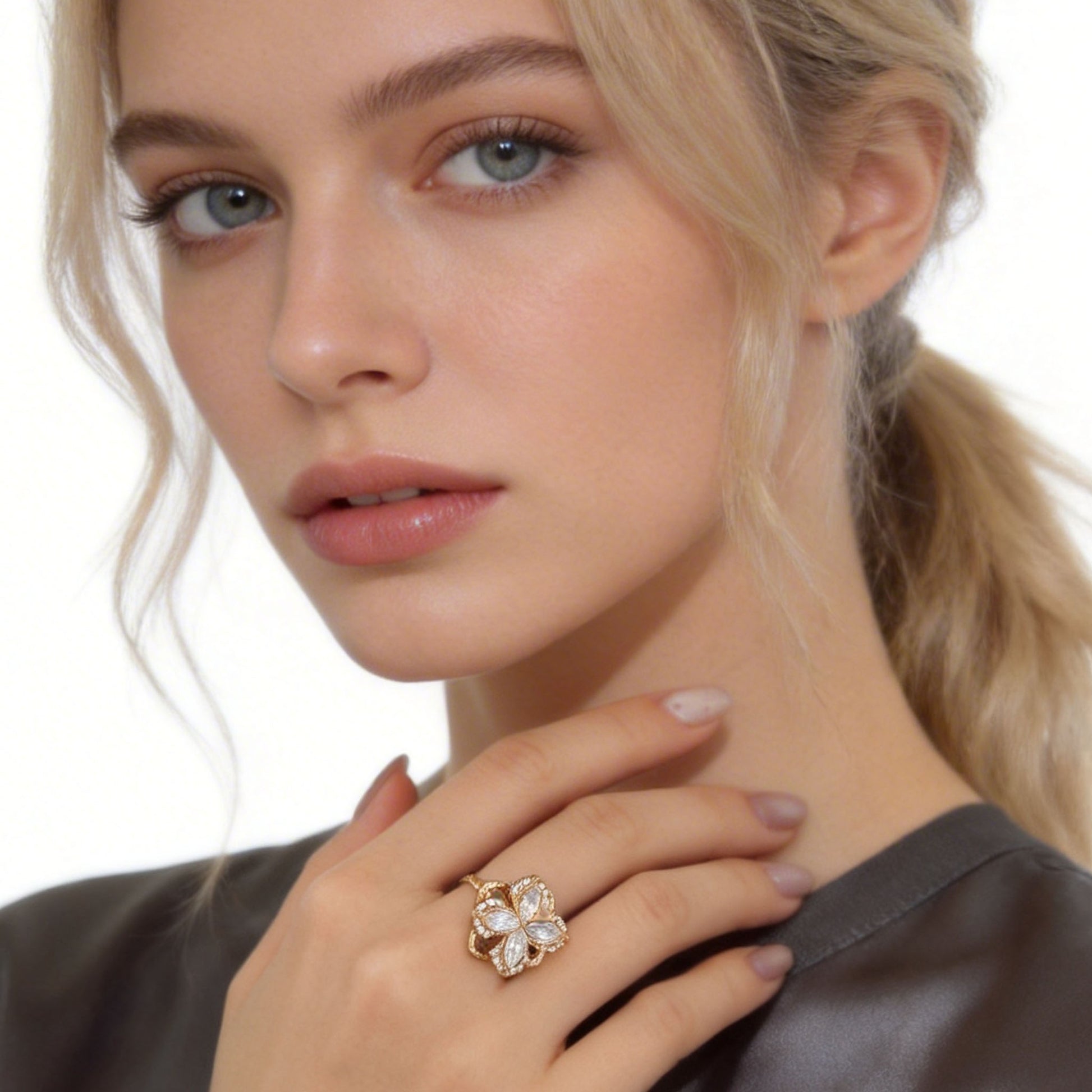 Chic Sparkling Diamond-Set Open Ring in 18K gold by SOMIY.