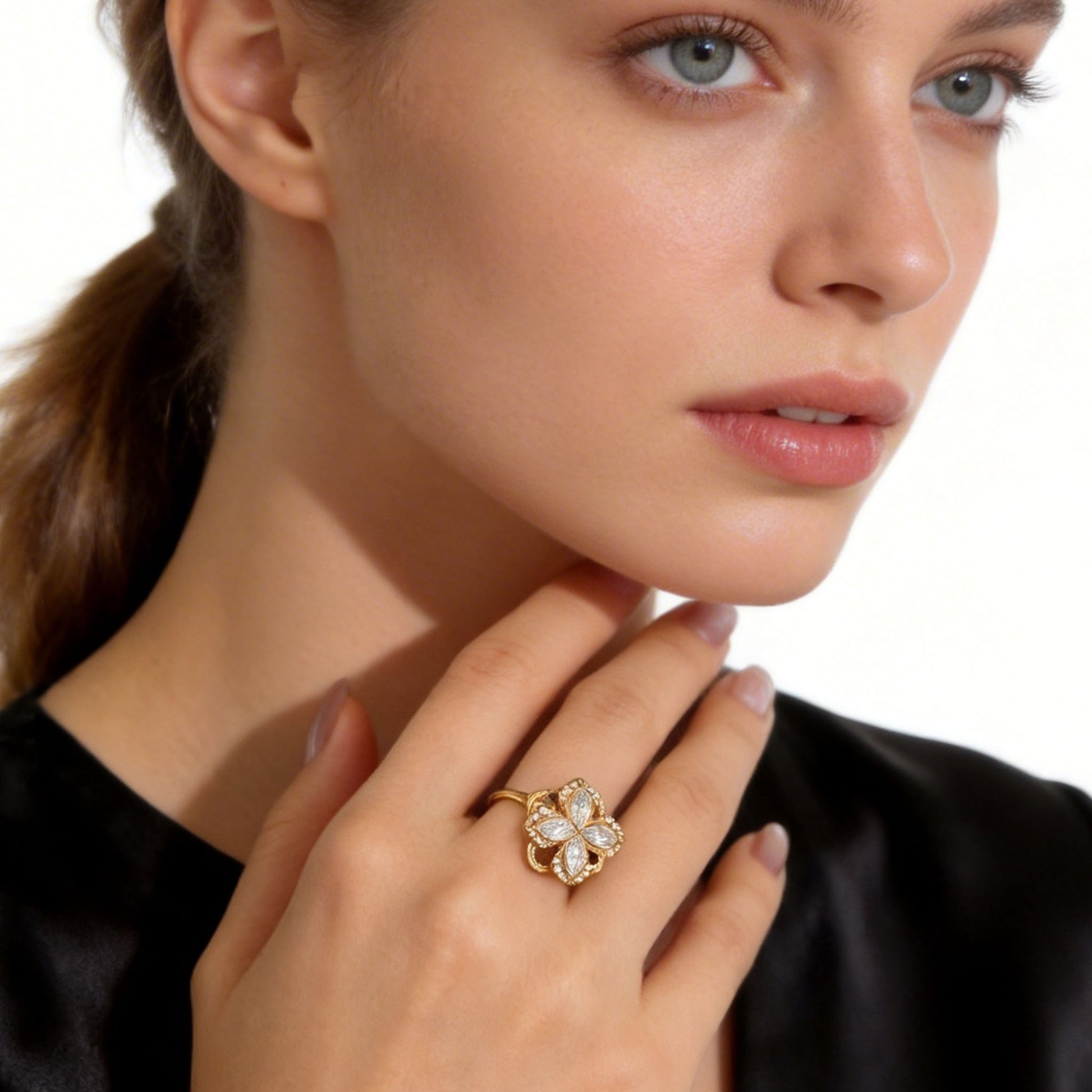 Chic Sparkling Diamond-Set Open Ring in 18K gold by SOMIY.