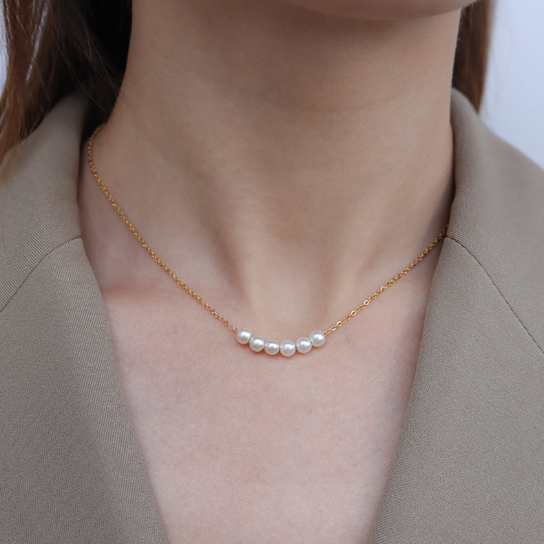 Curved Pearl Bar Necklace