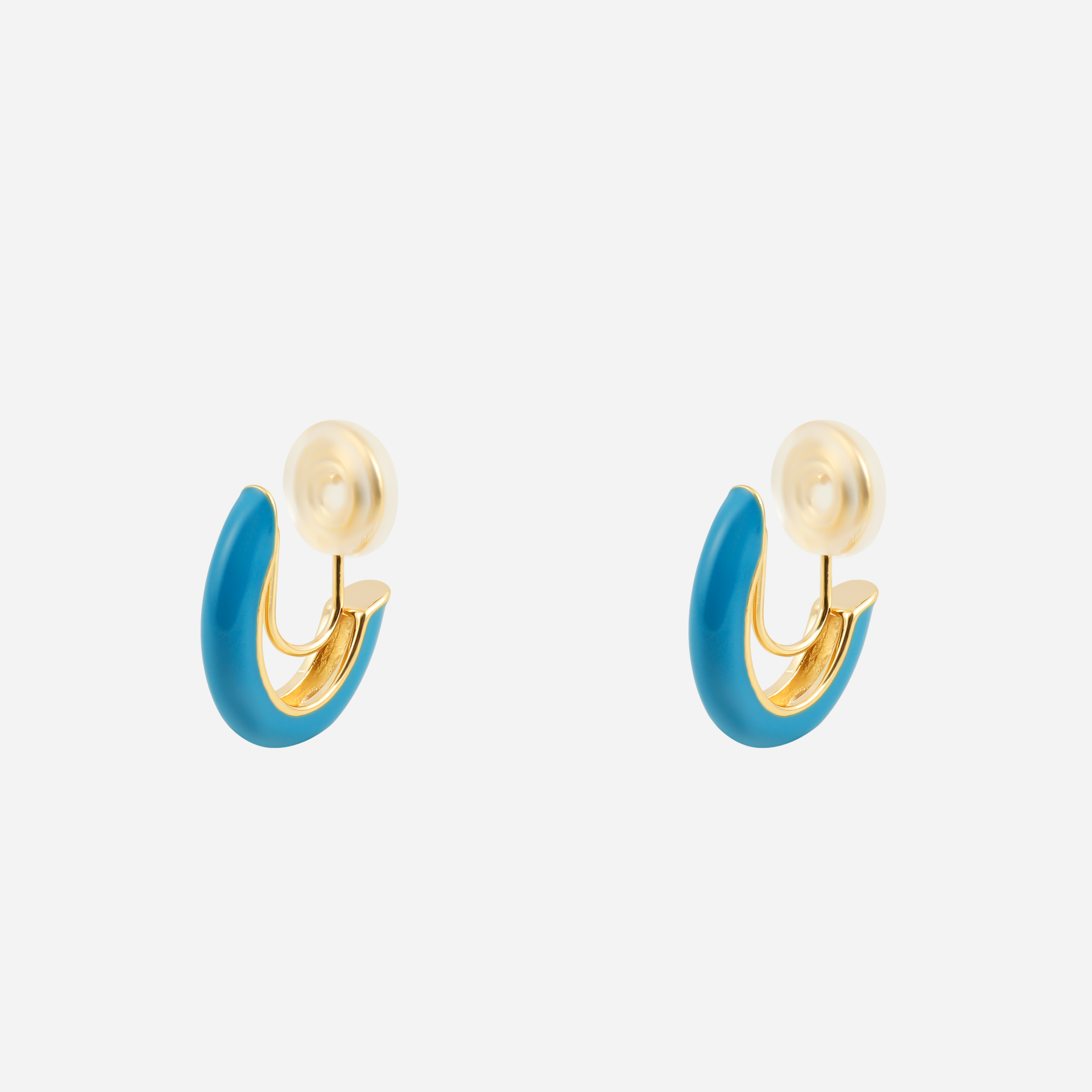 Sleek Polished Daily Clip-On Hoop Earrings in 18K gold plating by SOMIY for non-pierced ears.