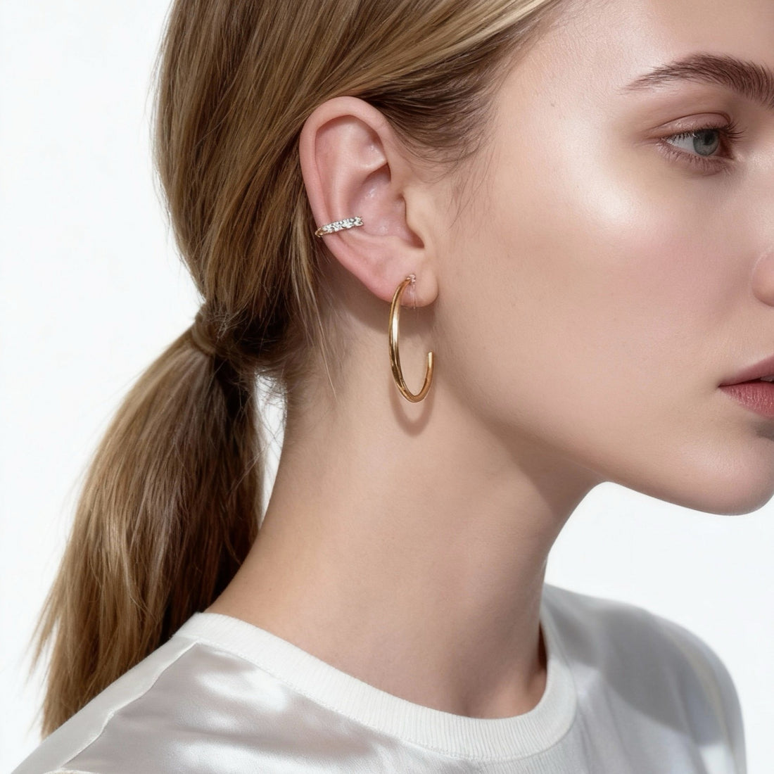 Gold Resinhoop clip-on earrings by SOMIY – pain-free non-pierced jewelry for everyday wear