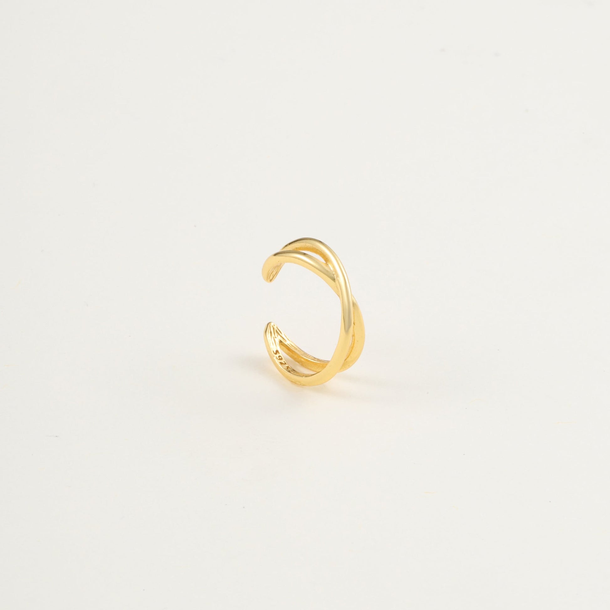 ear cuff by SOMIY – modern non-pierced jewelry for all-day comfort