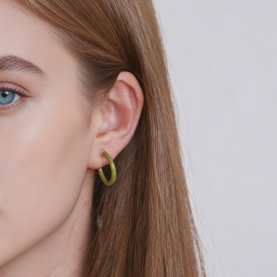 オリーブグリーン キャンディチューブ クリップオン フープイヤリング