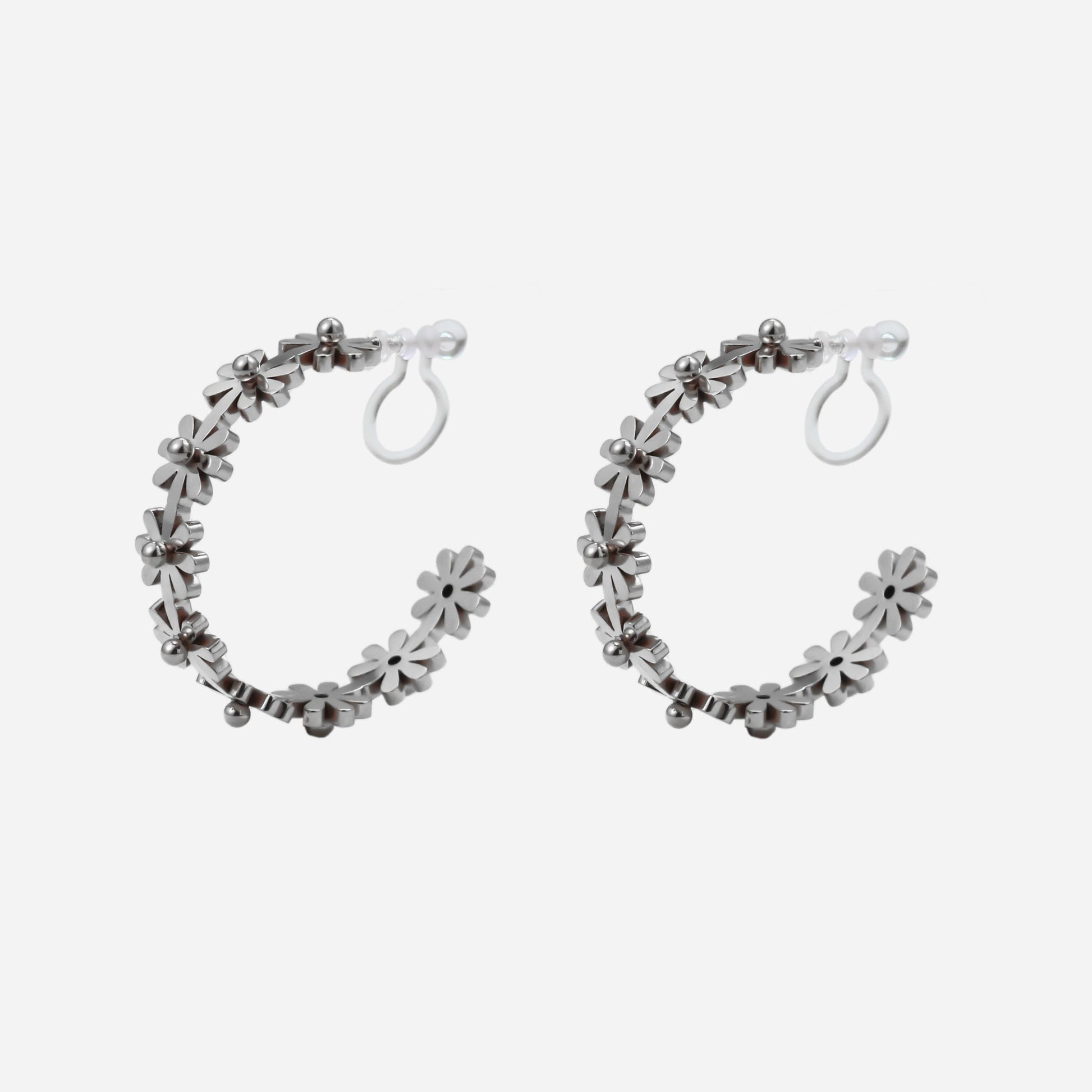 Goldhoop clip-on earrings by SOMIY – pain-free non-pierced jewelry for everyday wear