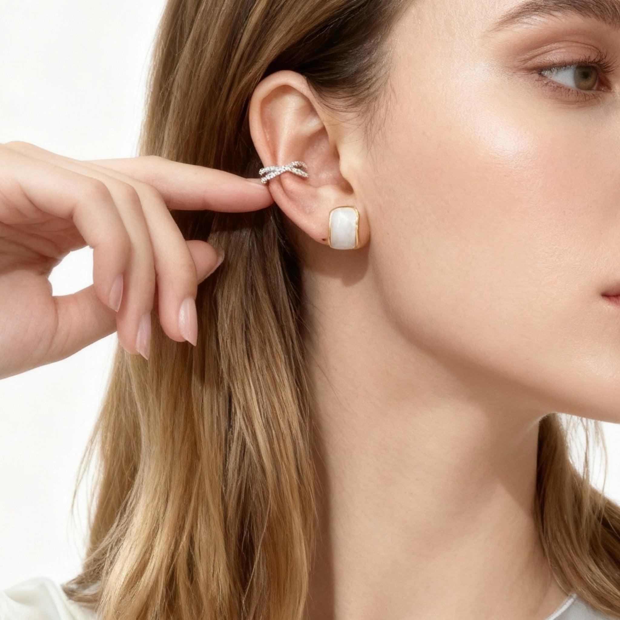 White oil drop Clip-On Stud Earrings - Gold for non-pierced ears – SOMIY