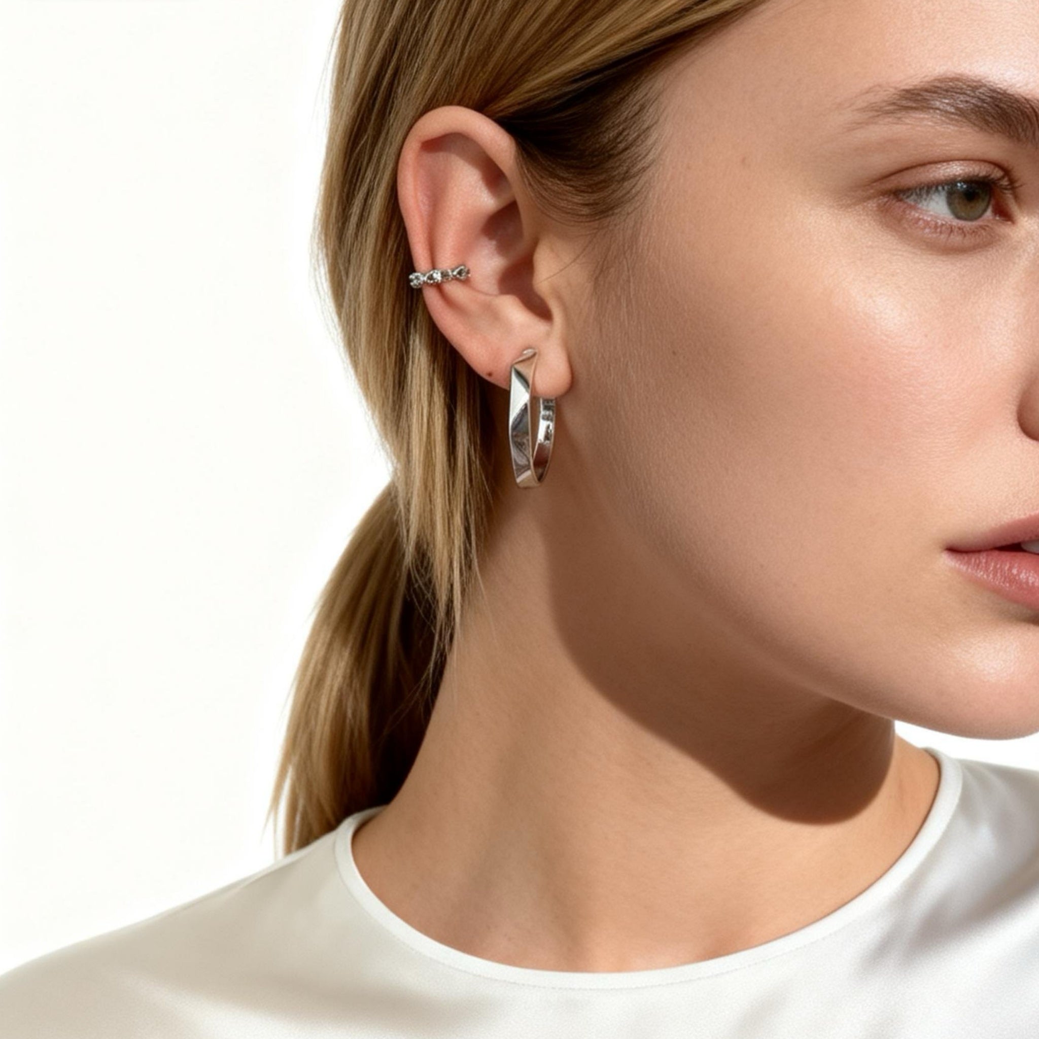 Orecchini clip clip d'argento minimalista