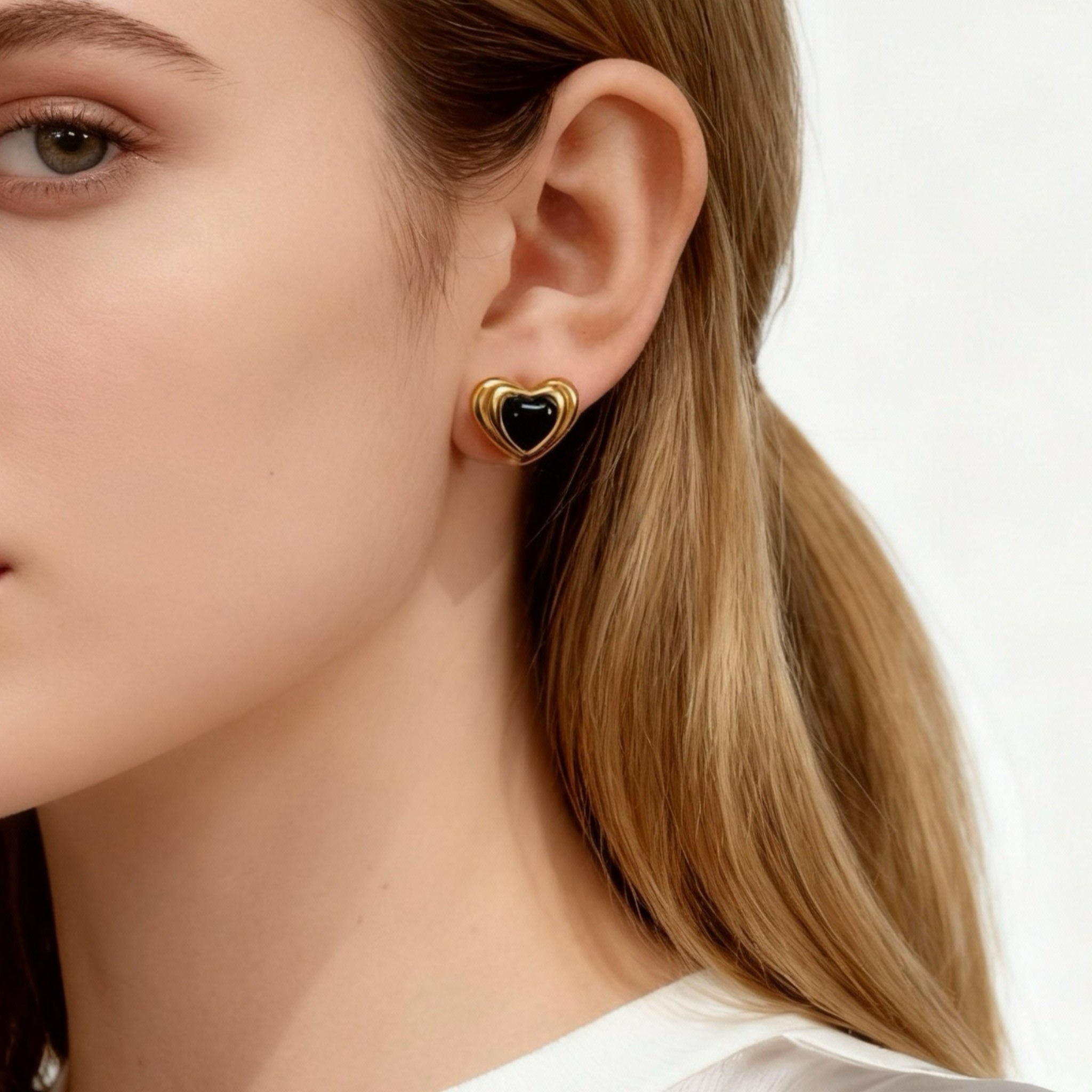 Heart of Darkness Clip-On Stud Earrings - Gold for non-pierced ears – SOMIY