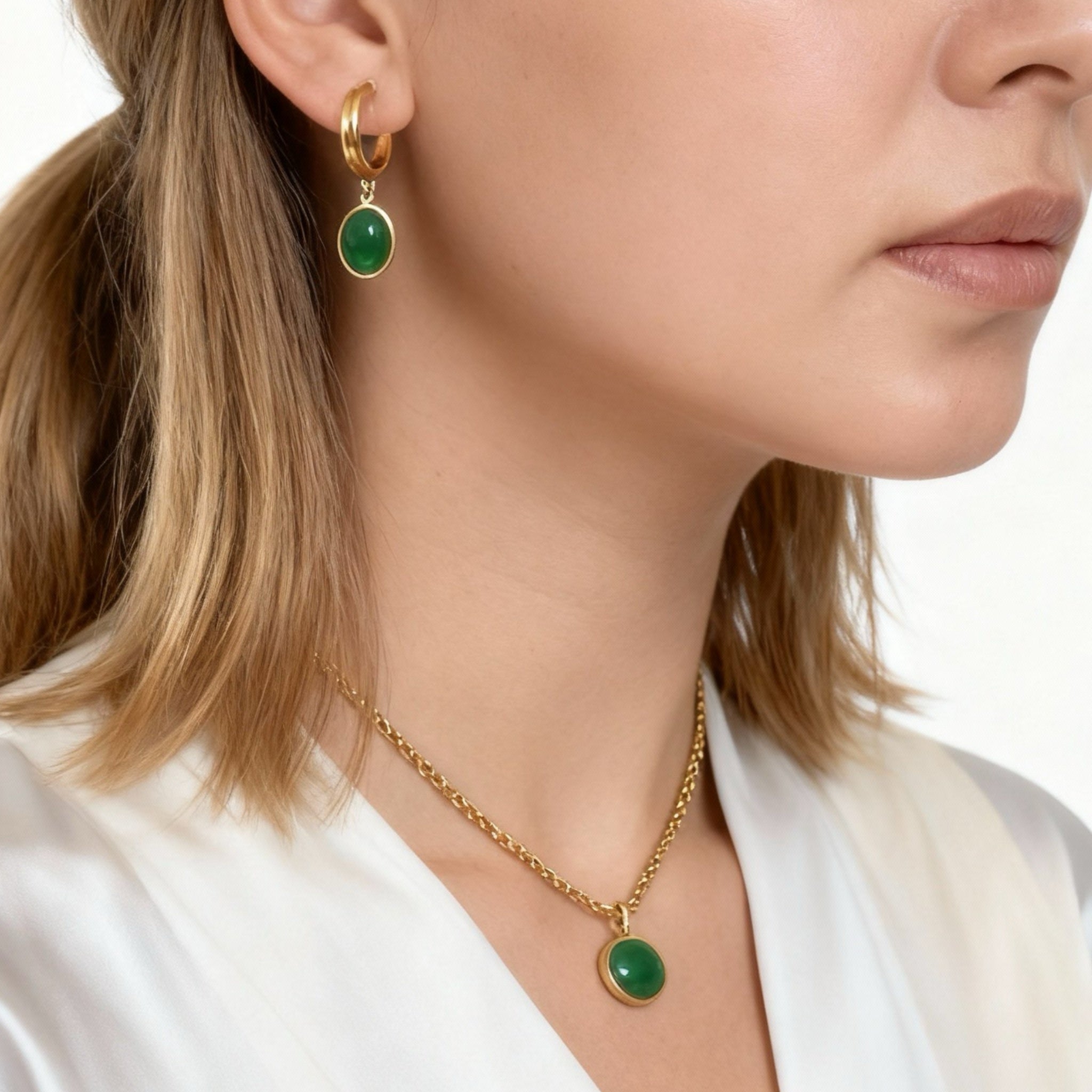 Pendientes de cadena clip-on esmeralda -oro