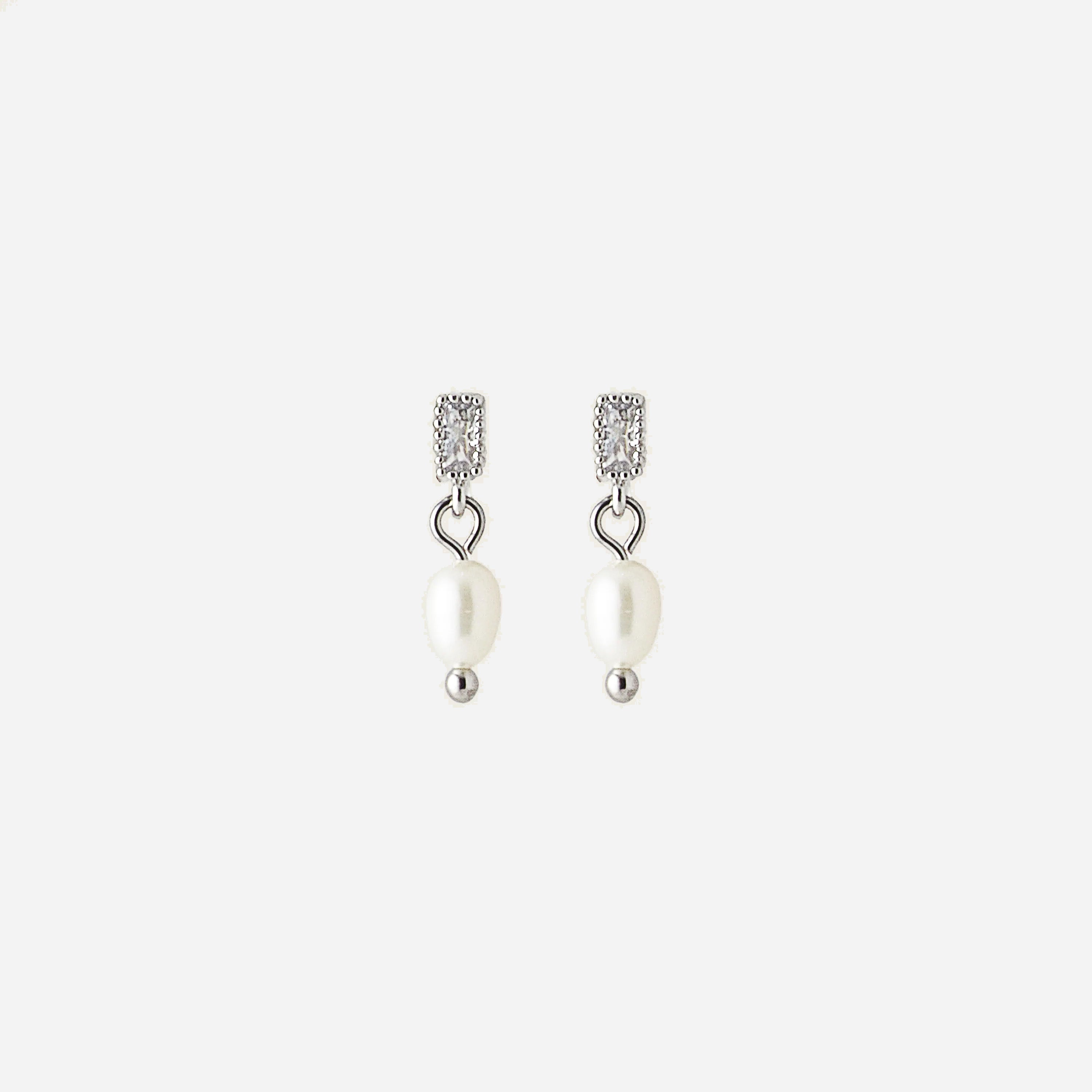 Dewdrop Pearl Clip-On Earrings - SOMIY