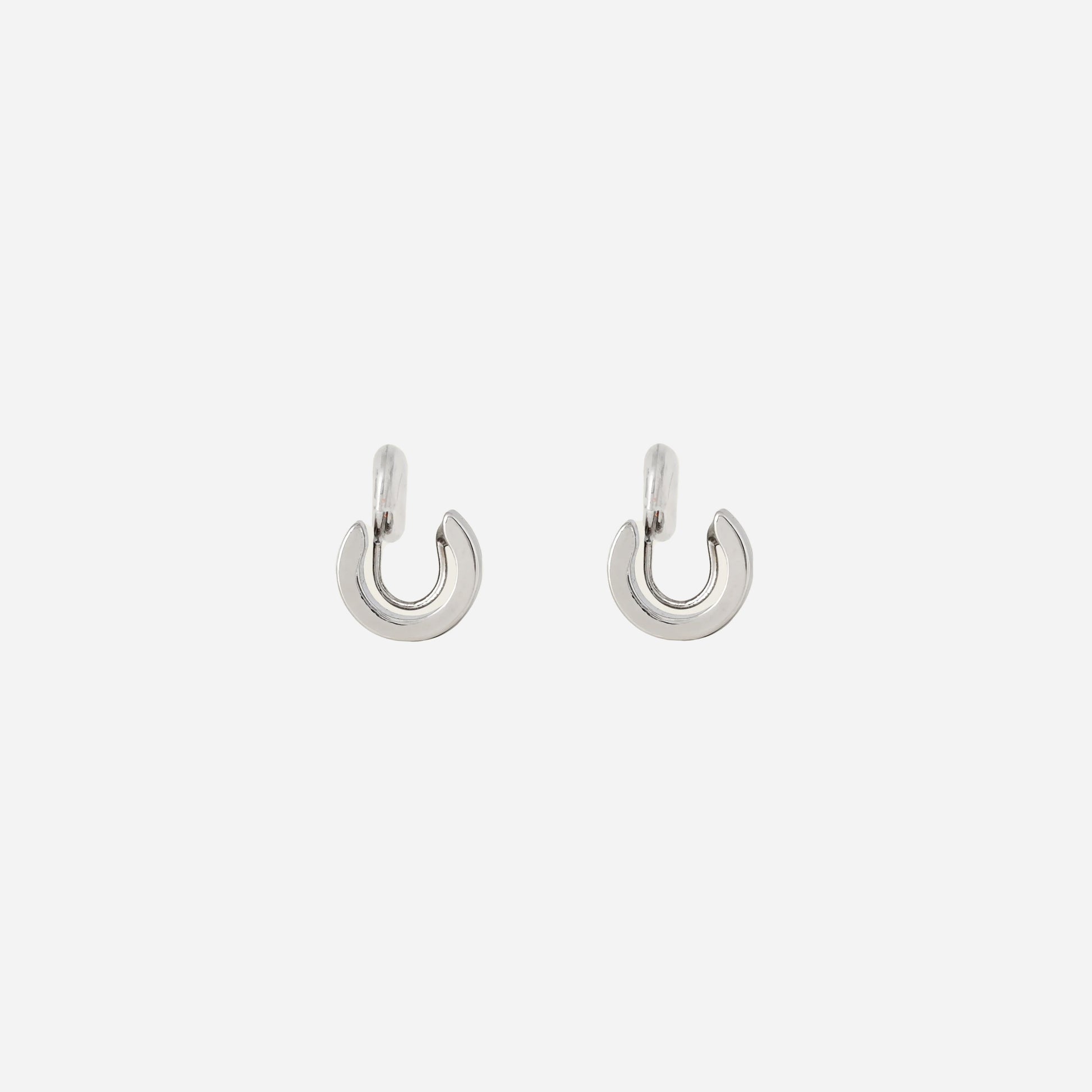 Ribbed Huggie Clip-On Earrings - SOMIY