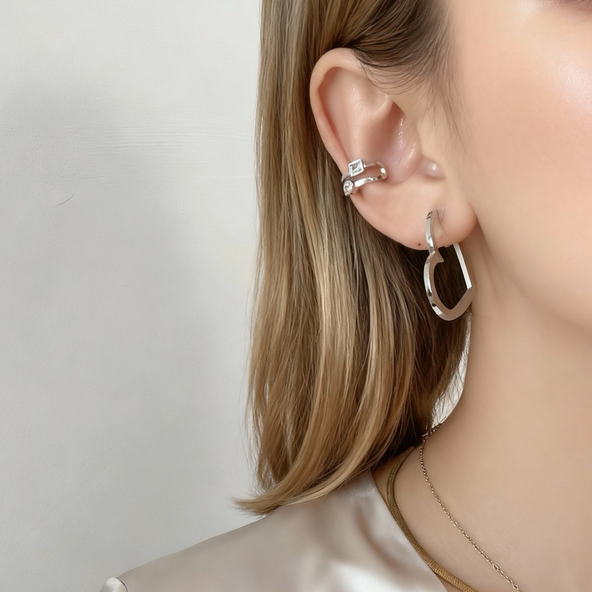 Double studded Ear Cuff