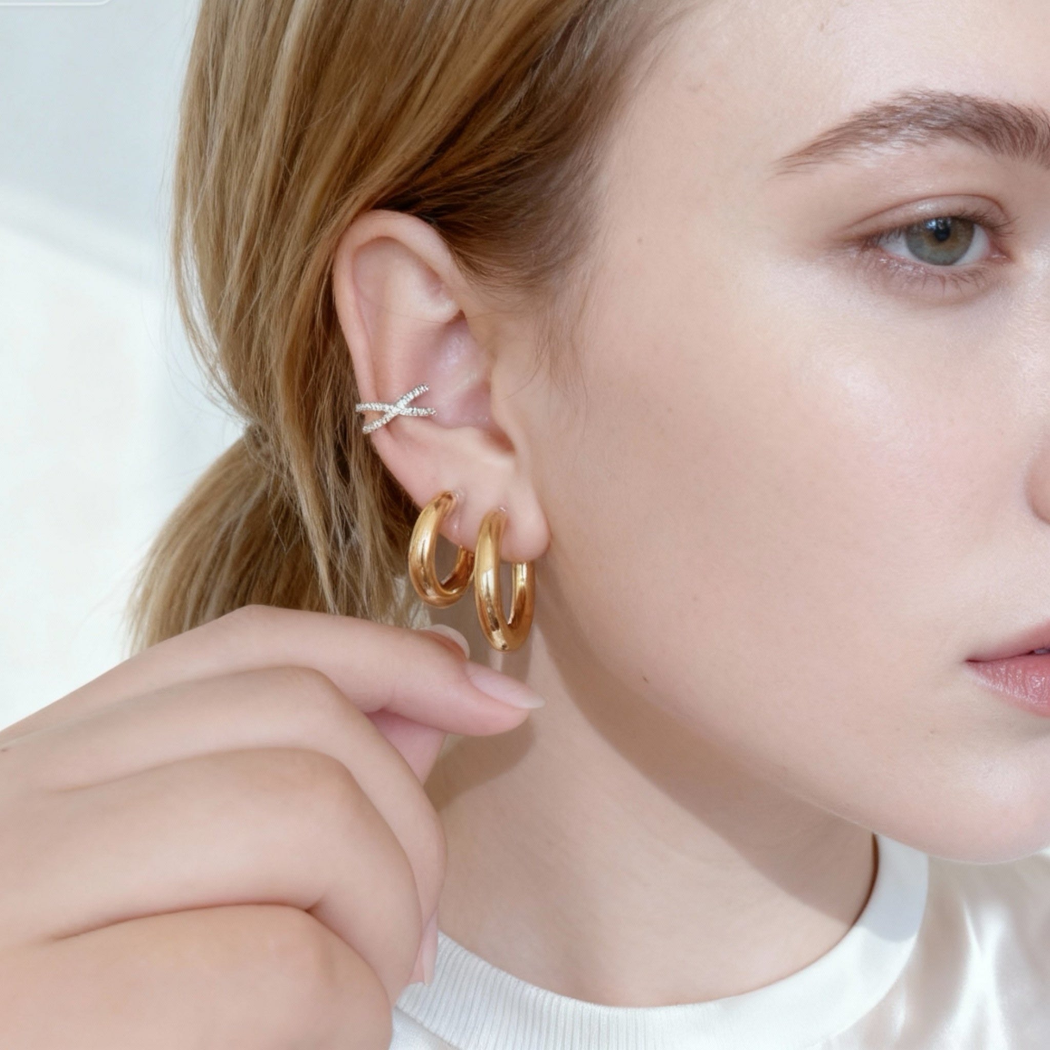 Diamond Crossover Ear Cuff