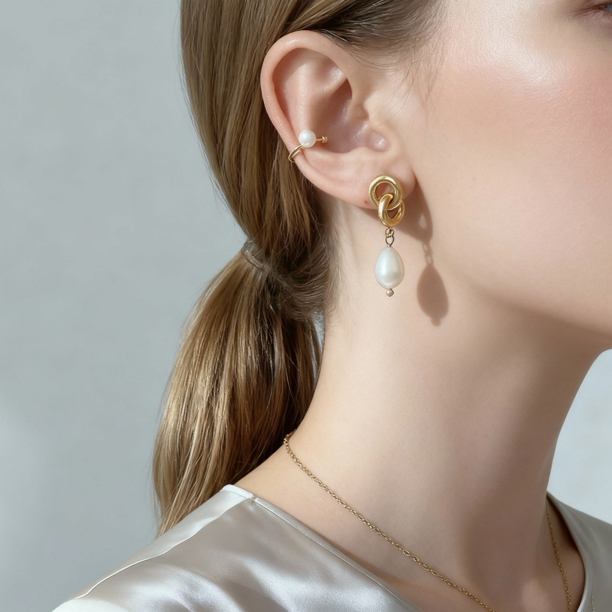 Pearl Clip-On Chain Earrings - Gold