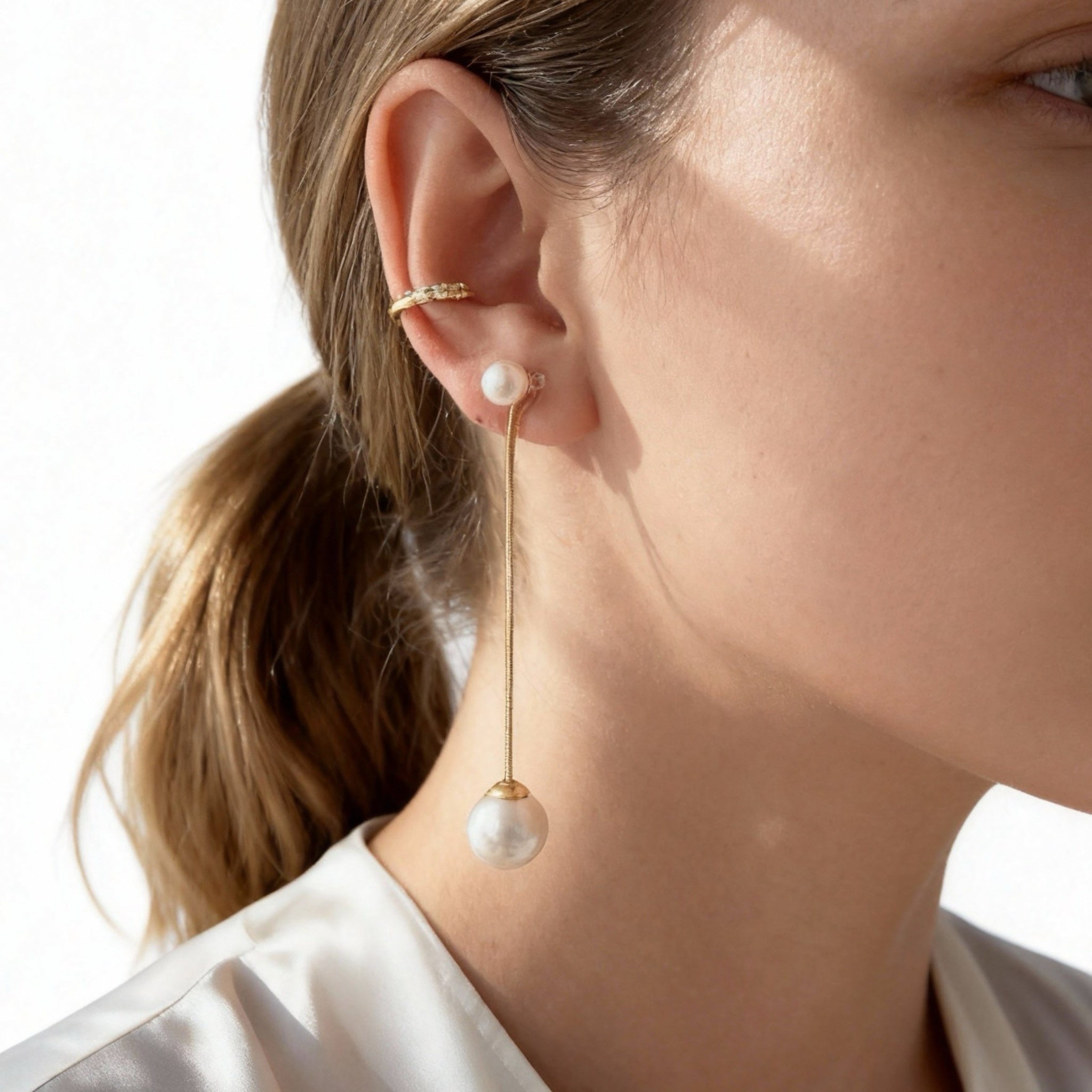 Pendientes de cadena con perlas minimalistas de clip - Oro