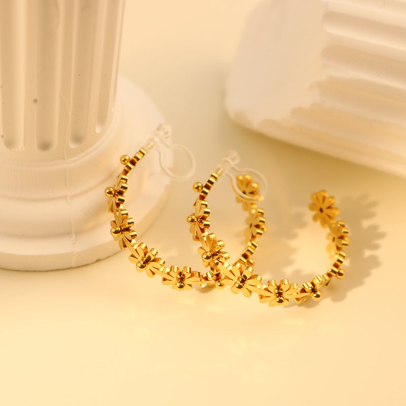Goldhoop clip-on earrings by SOMIY – pain-free non-pierced jewelry for everyday wear