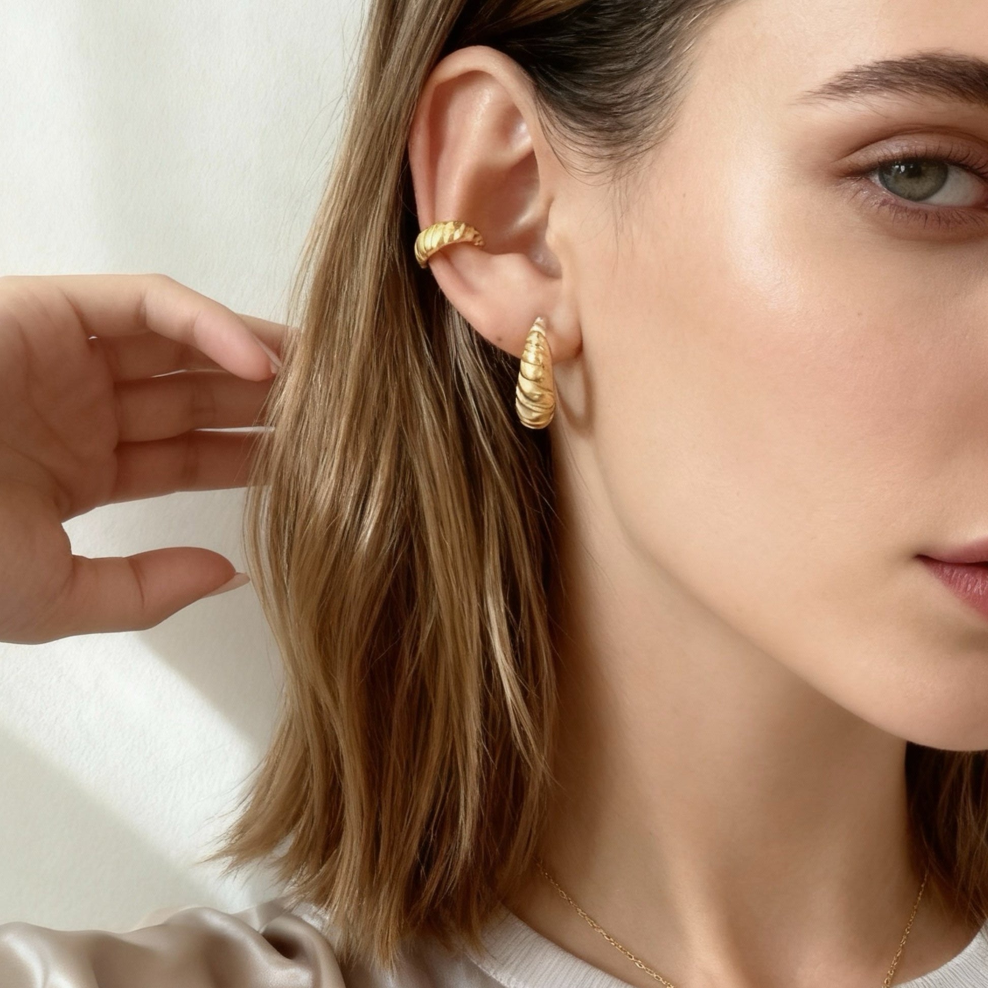 S925 Sterling Silver Croissant Ear Cuff ear cuff for non-pierced ears – SOMIY