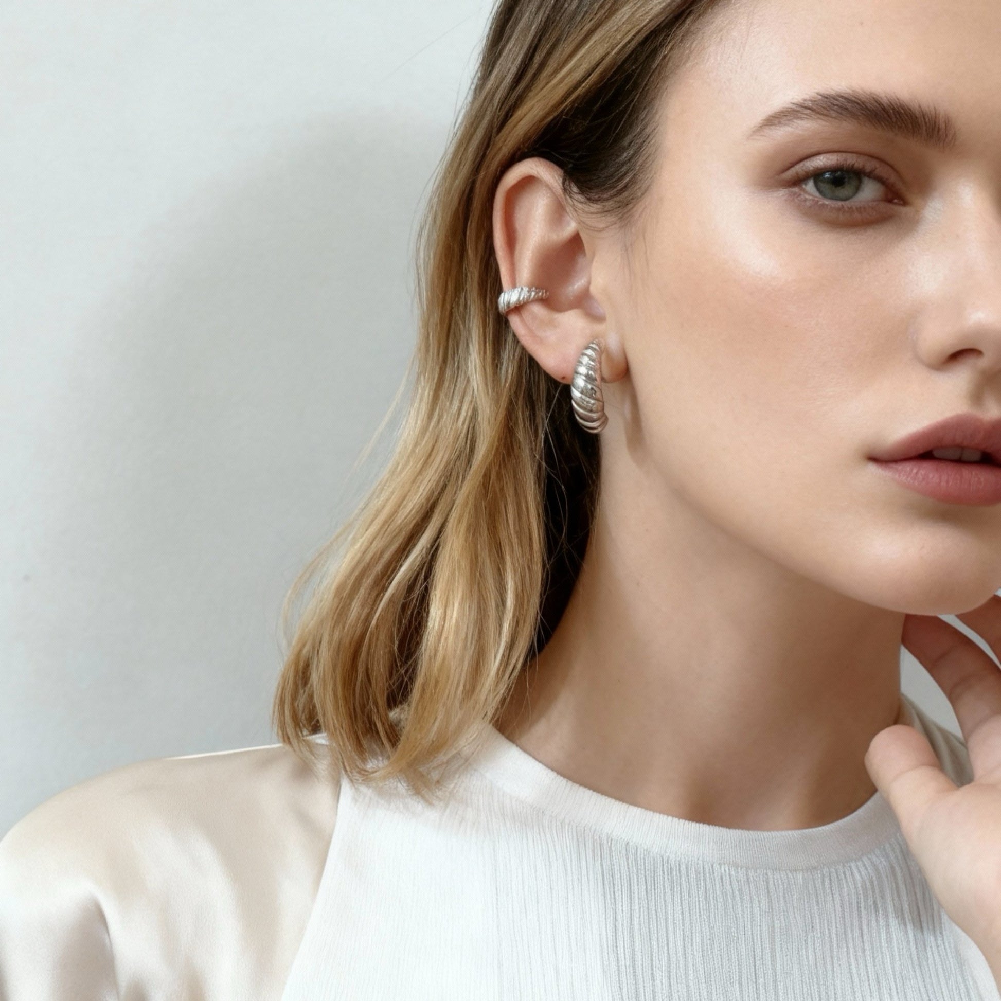 S925 Sterling Silver Croissant Ear Cuff ear cuff for non-pierced ears – SOMIY