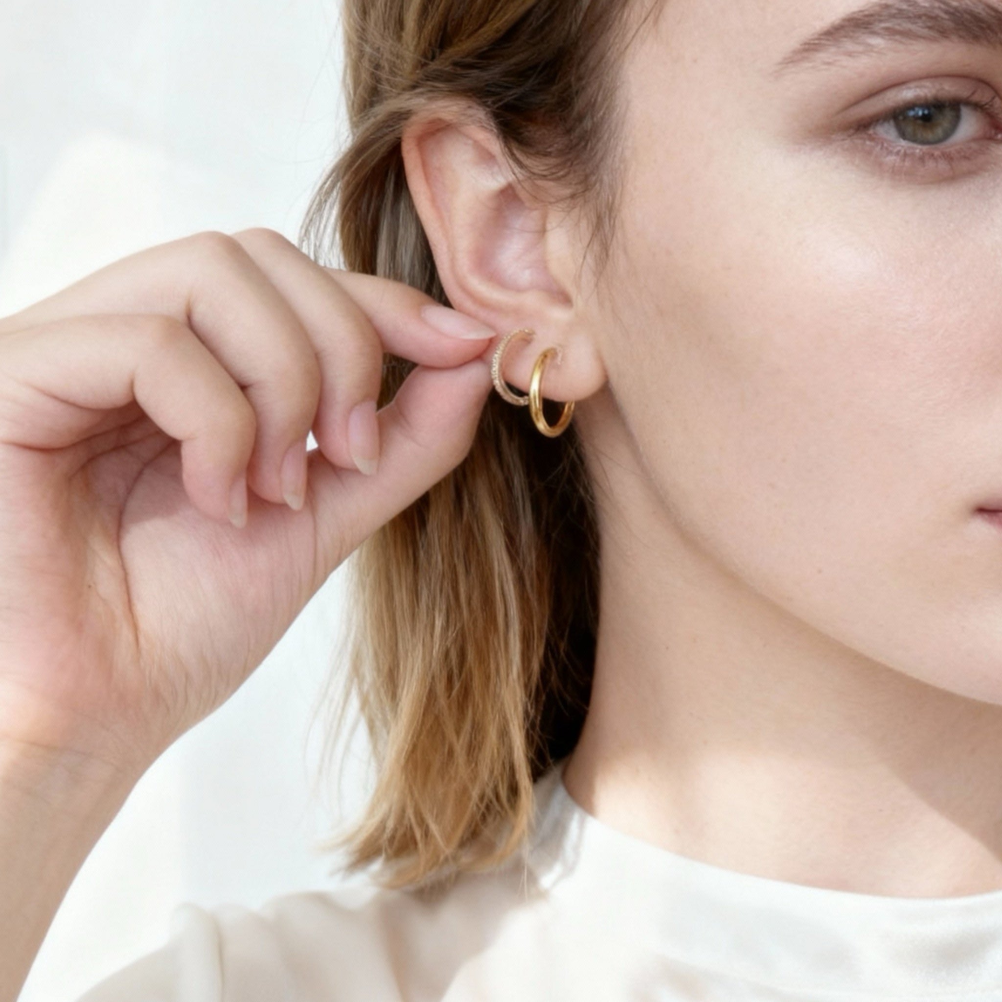 Pavé Hoop Clip-On Earrings for non-pierced ears – SOMIY