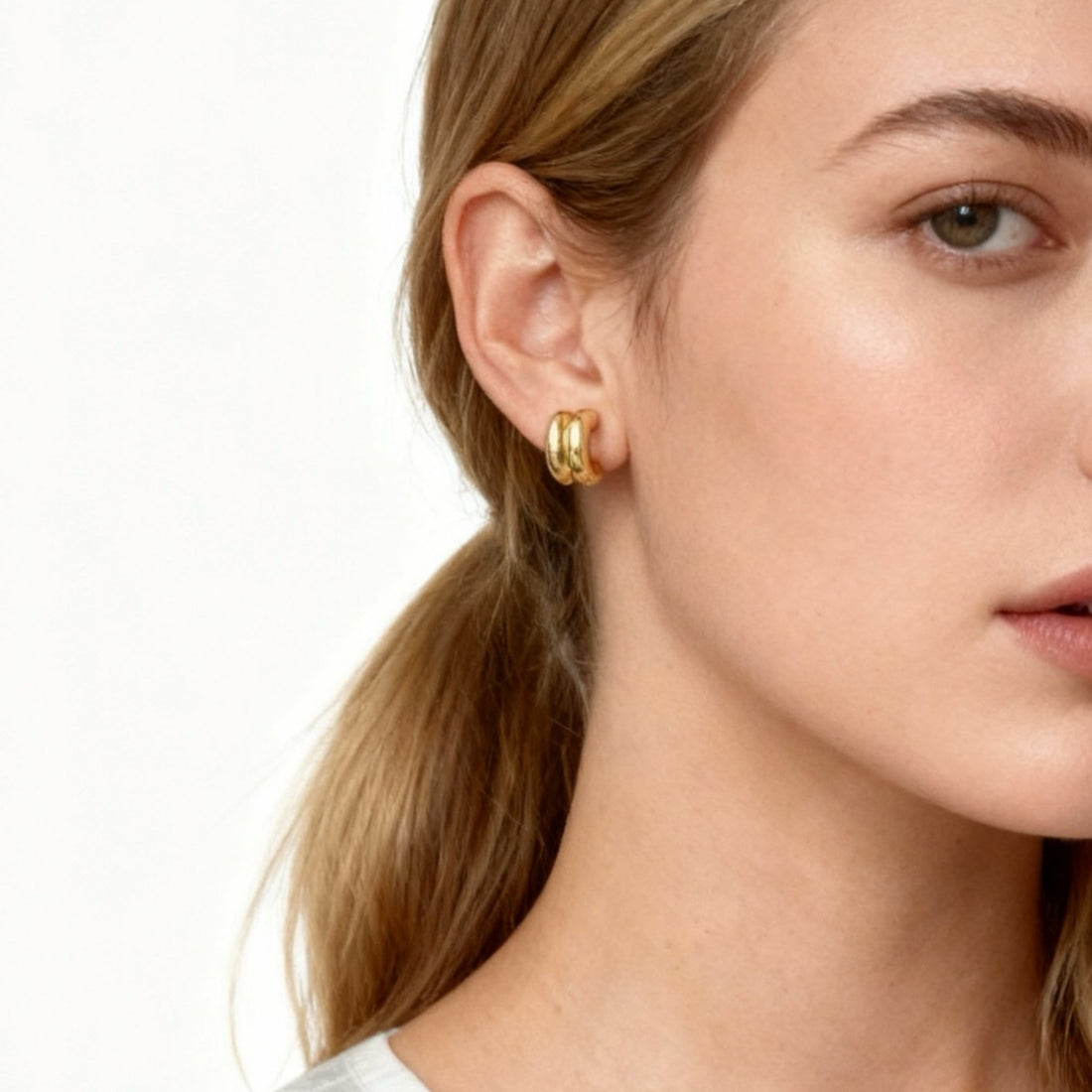 Goldhoop clip-on earrings by SOMIY – pain-free non-pierced jewelry for everyday wear