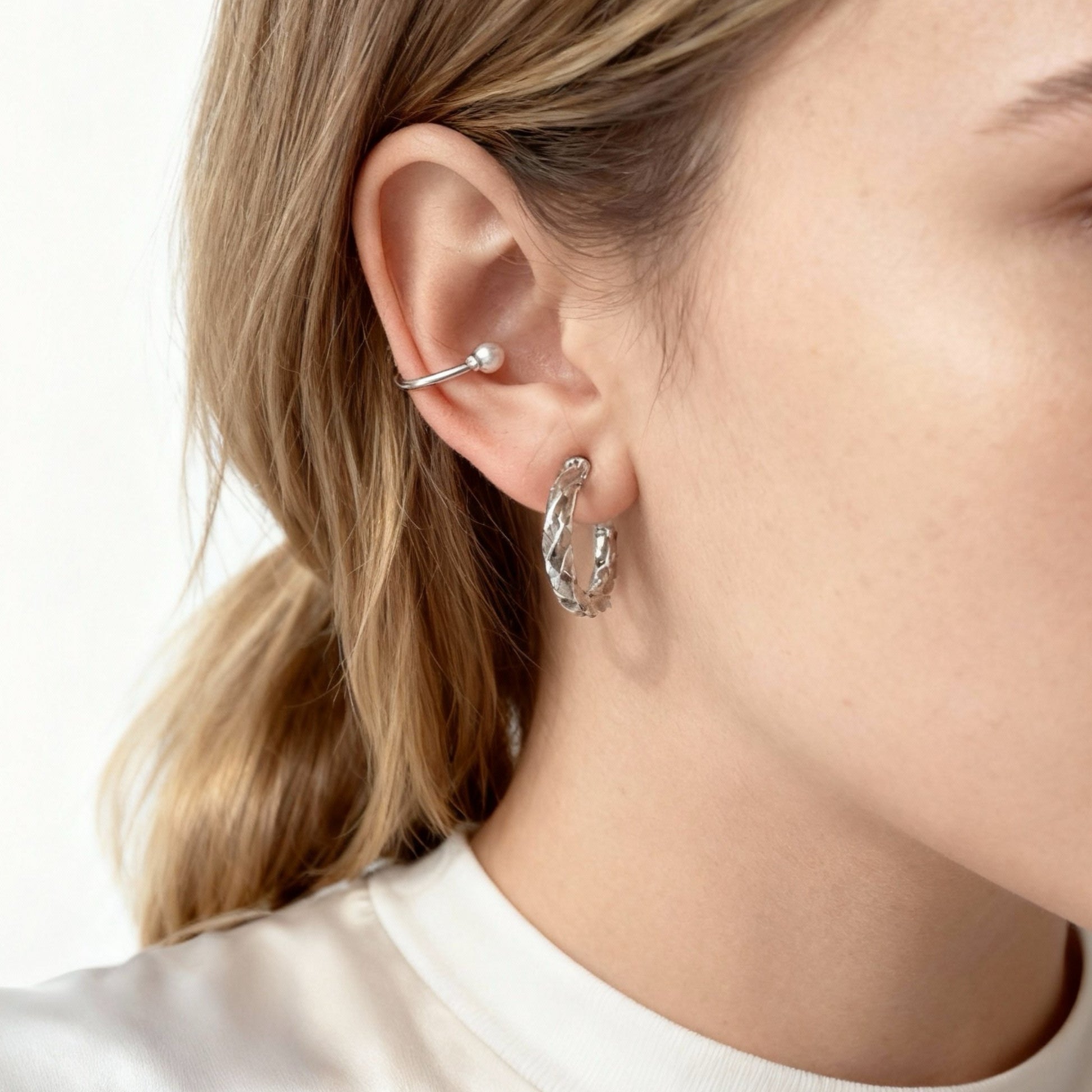 Möbius Strip Clip-On Hoop Earring for non-pierced ears – SOMIY