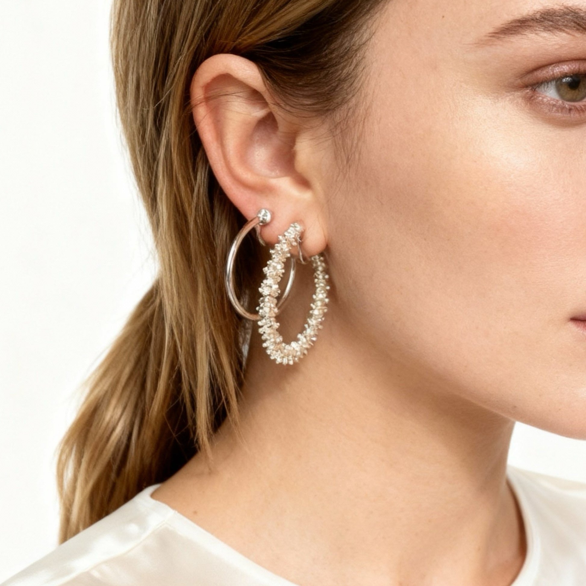 Large Hammered Gold Clip-On Hoop Earrings for non-pierced ears – SOMIY