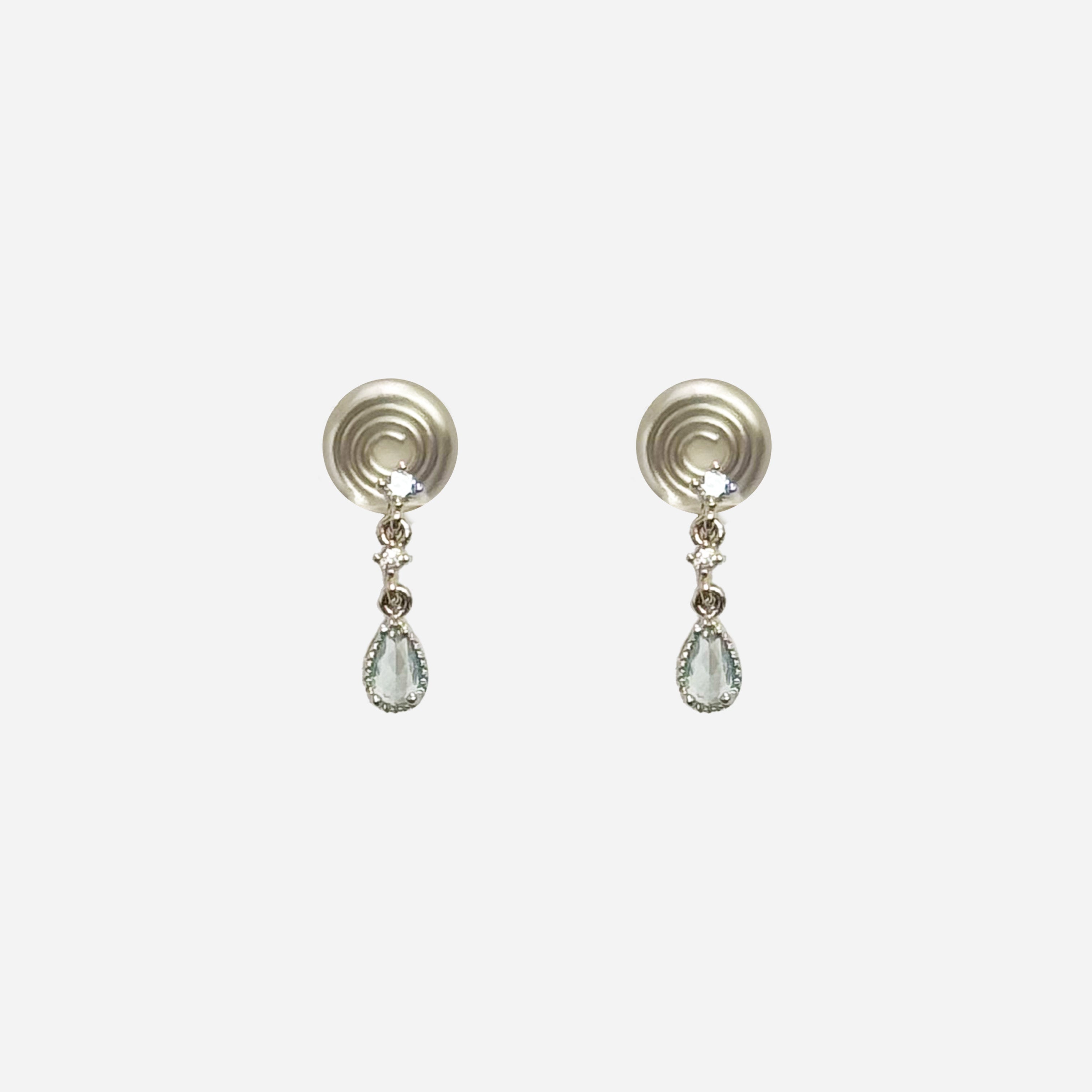 dangle clip-on earrings by SOMIY – pain-free non-pierced jewelry for everyday wear