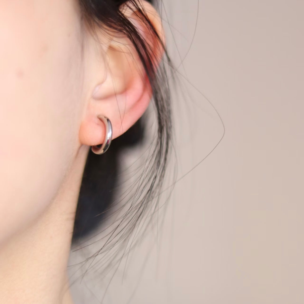 hoop clip-on earrings by SOMIY – pain-free non-pierced jewelry for everyday wear