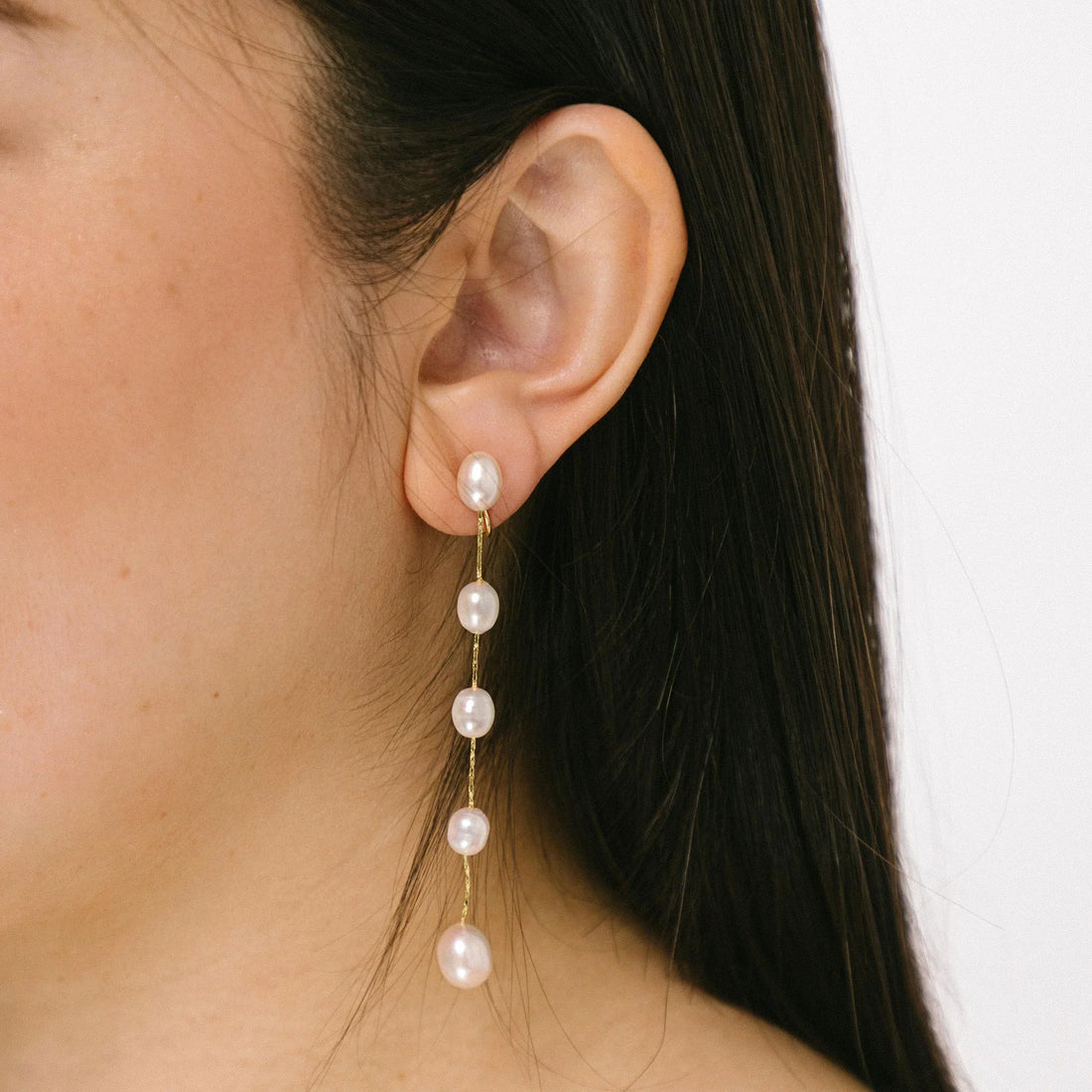 Silver Pearldangle clip-on earrings by SOMIY – pain-free non-pierced jewelry for everyday wear