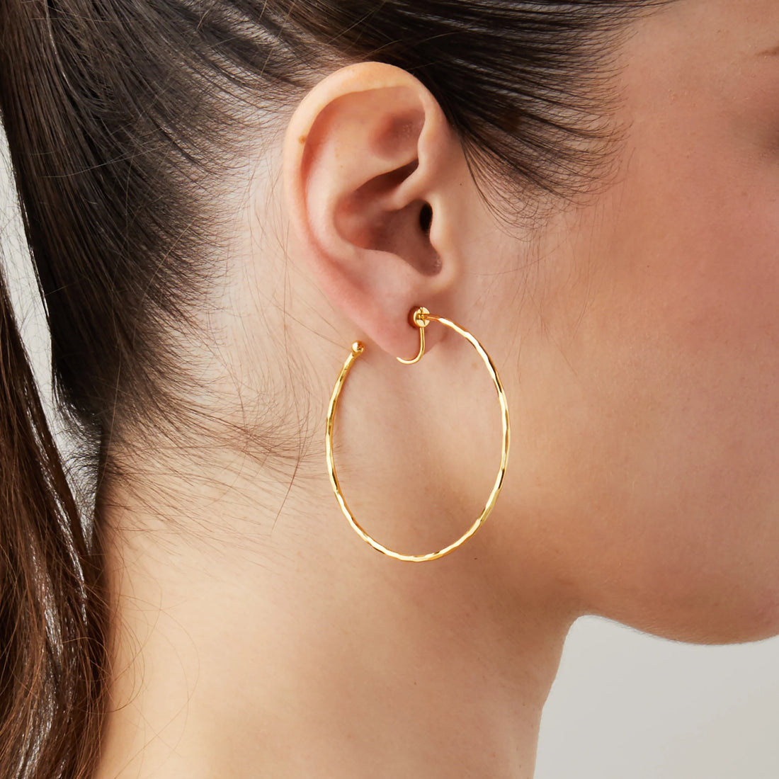 Medium Thin Hammered Hoop Clip On Earrings - SOMIY