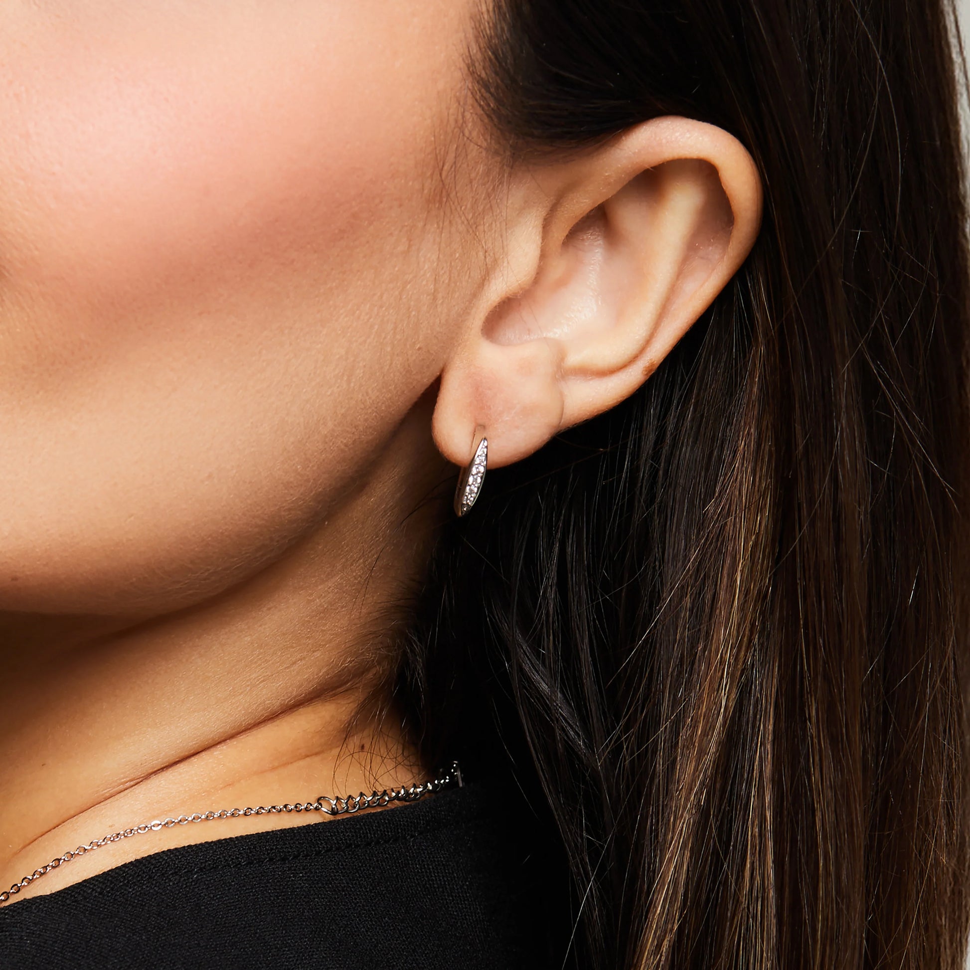 Pavé Huggie Clip-On Earrings - SOMIY