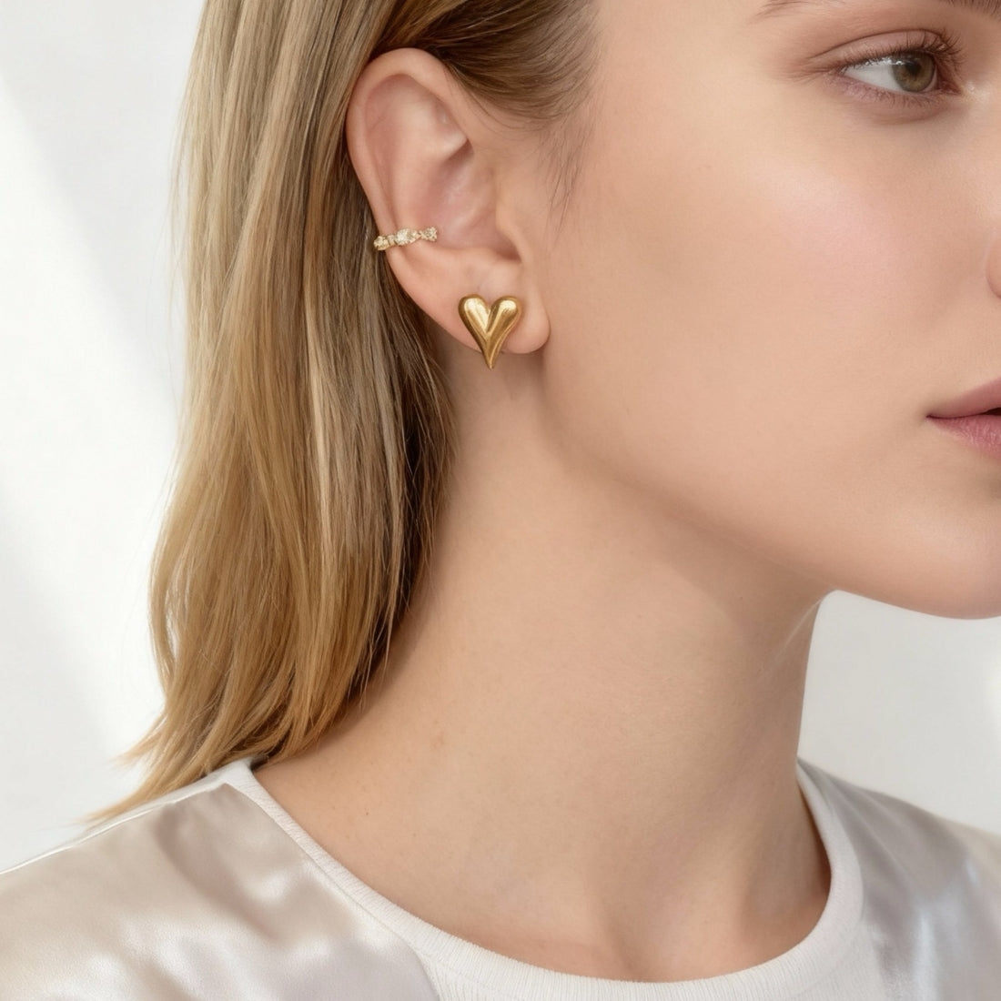 Gold Resinstud clip-on earrings by SOMIY – pain-free non-pierced jewelry for everyday wear