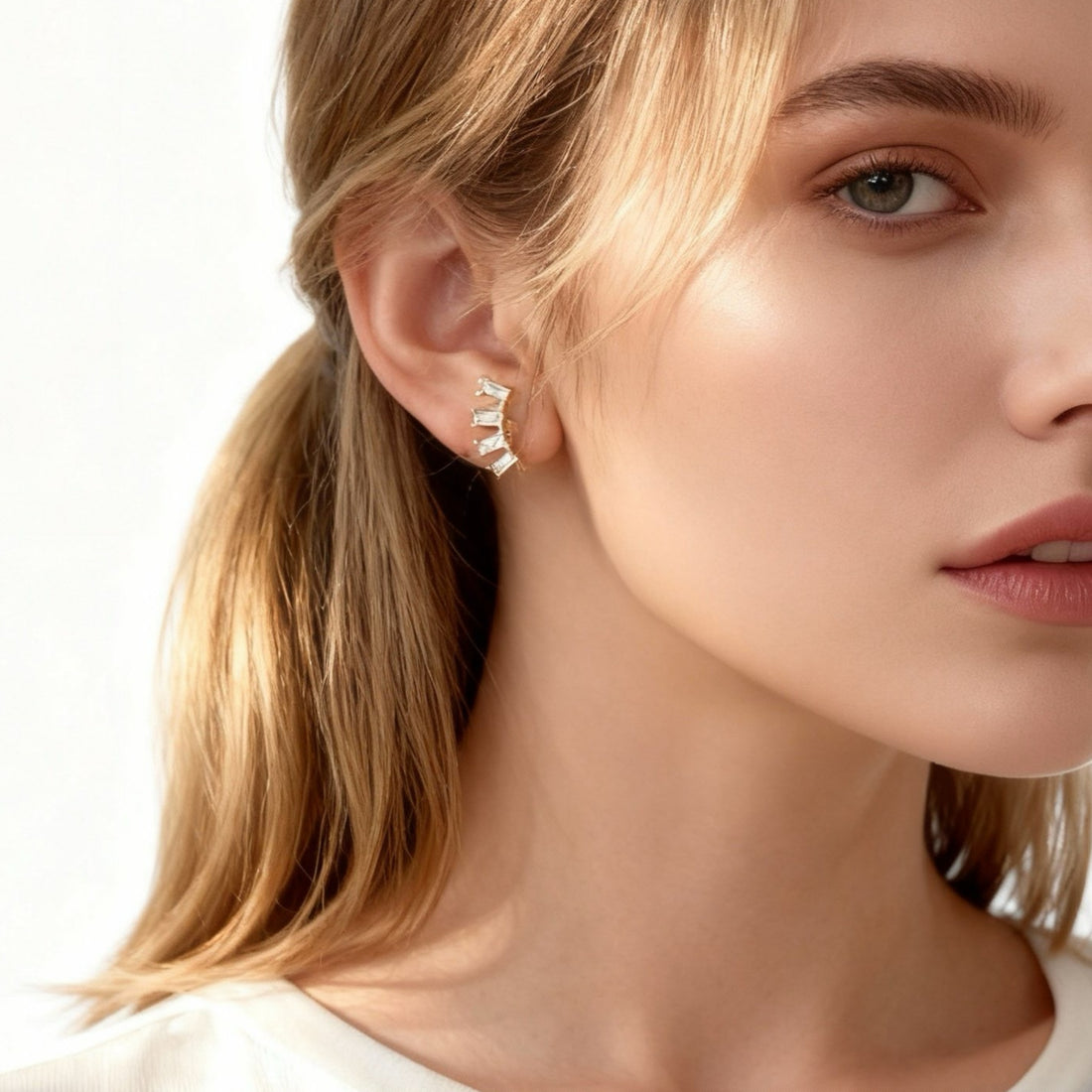 Scalloped diamond Clip-On Stud Earrings - Gold for non-pierced ears – SOMIY