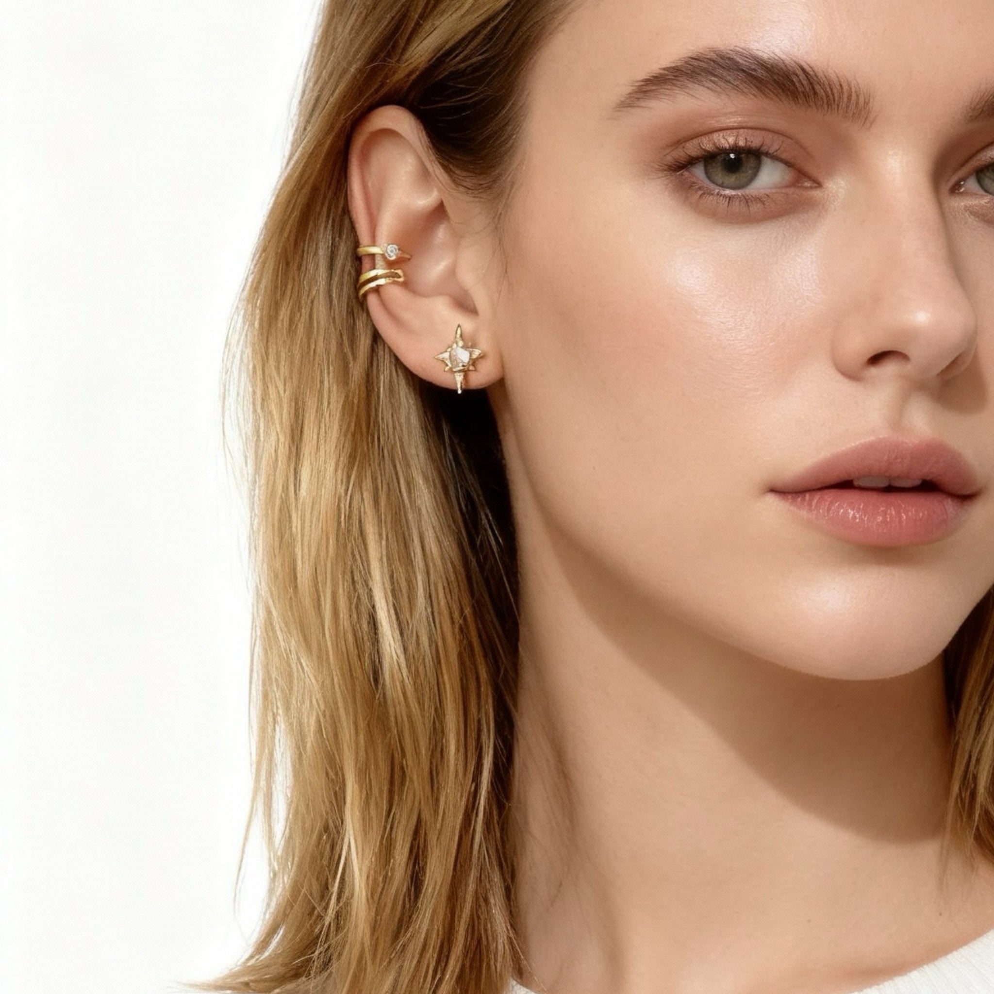 Diamond-studded star Clip-On Stud Earrings - Gold for non-pierced ears – SOMIY