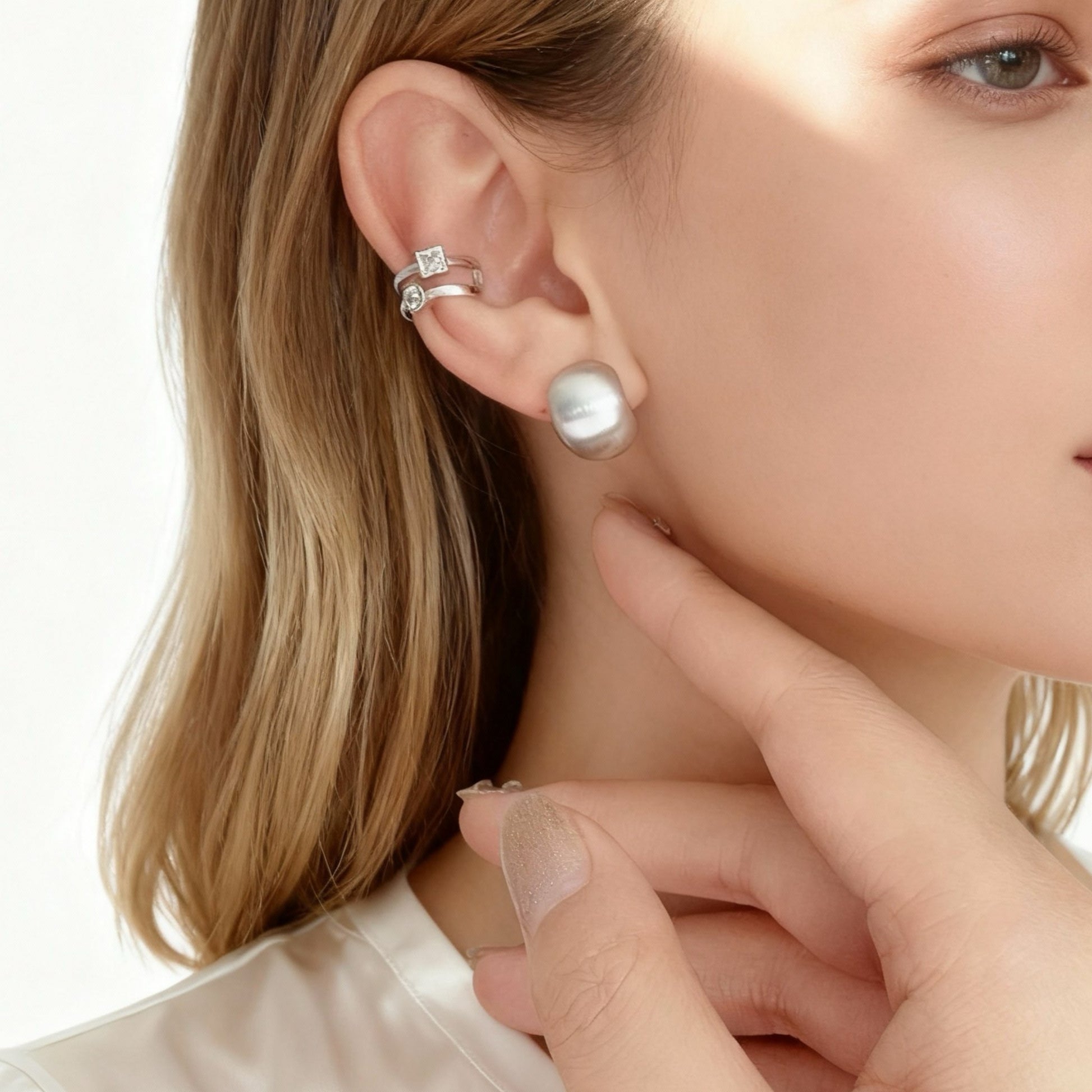 Curved clip On Earrings for non-pierced ears – SOMIY