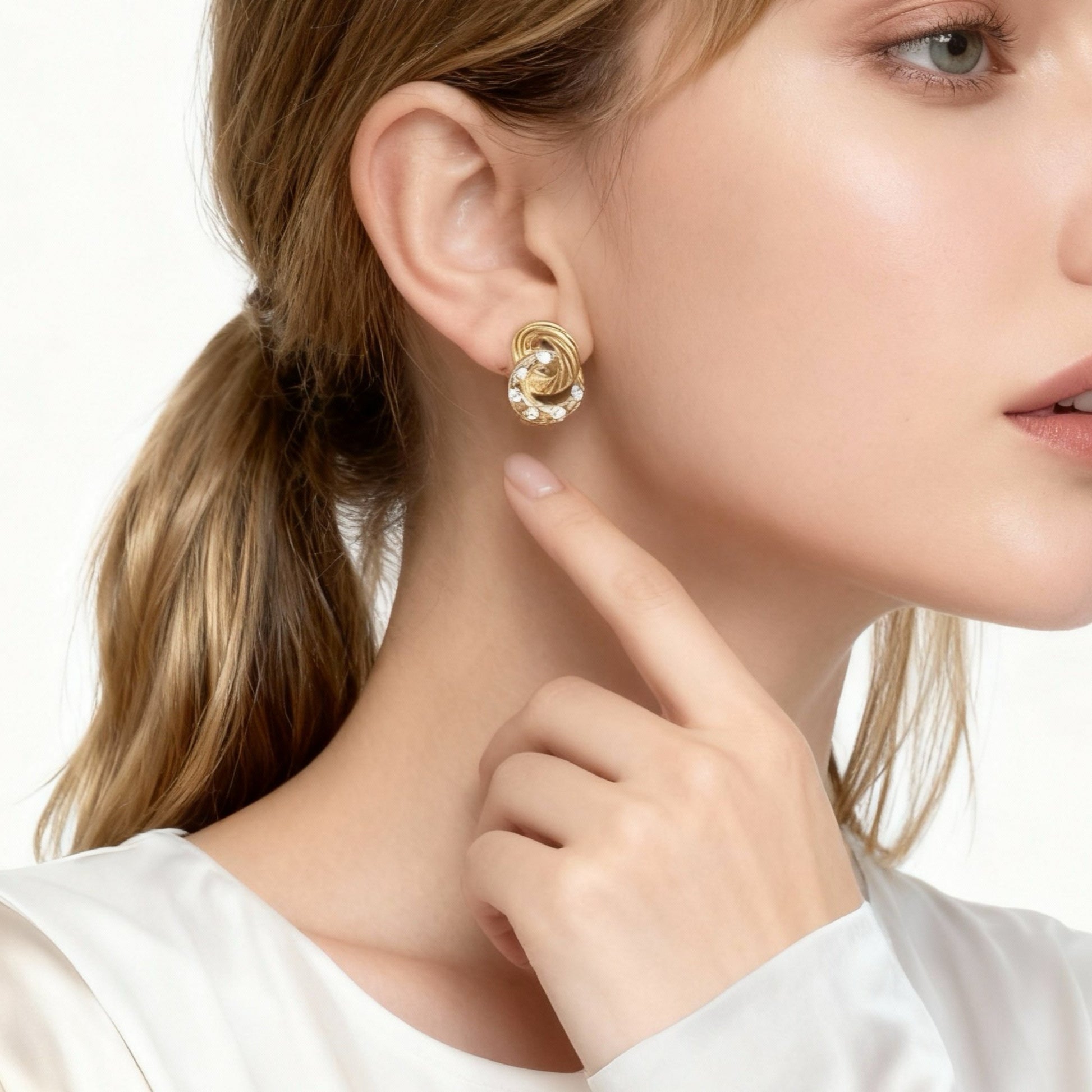 Double hoop zirconia Clip-On Stud Earrings - Gold for non-pierced ears – SOMIY