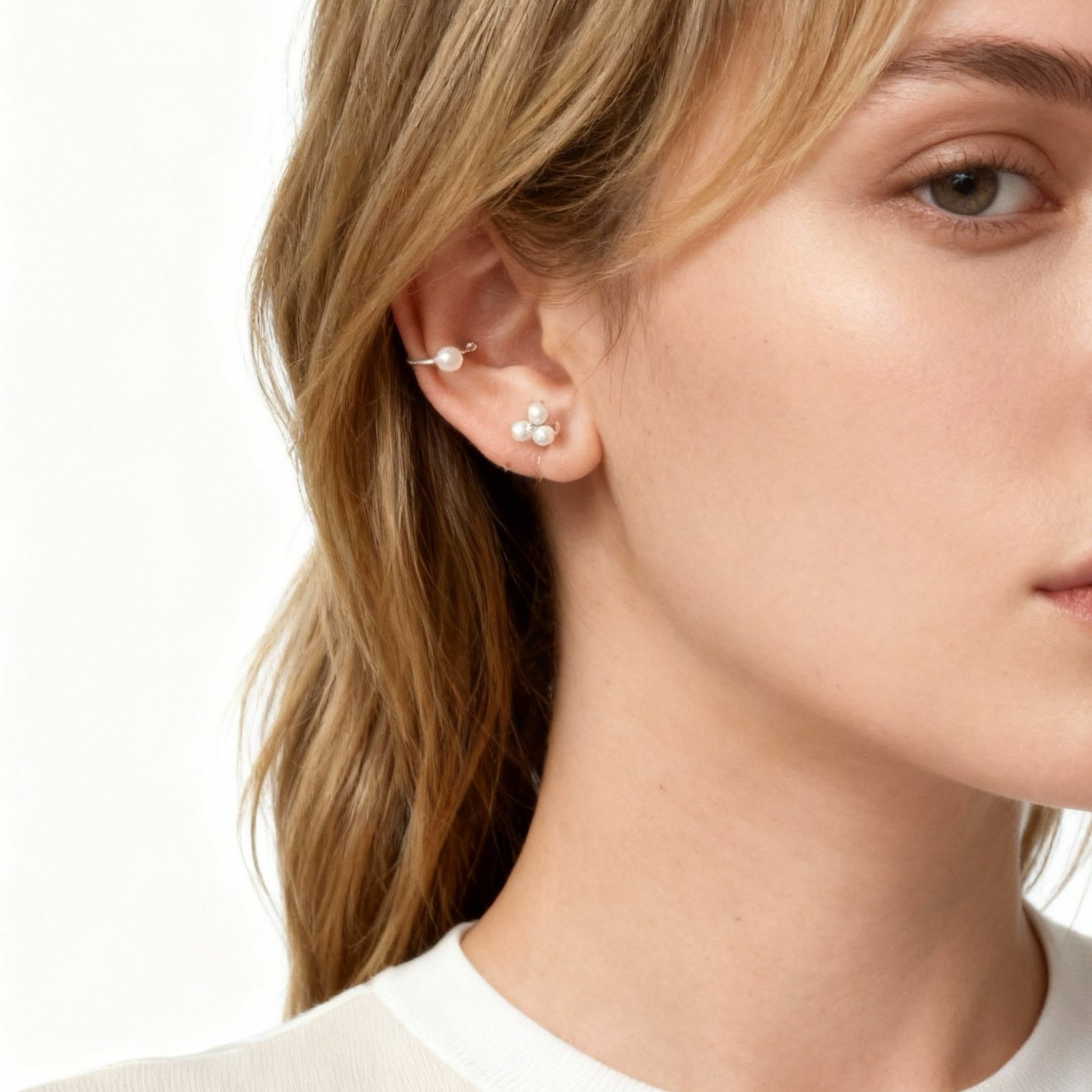 Clover Pearl Clip-On Stud Earrings