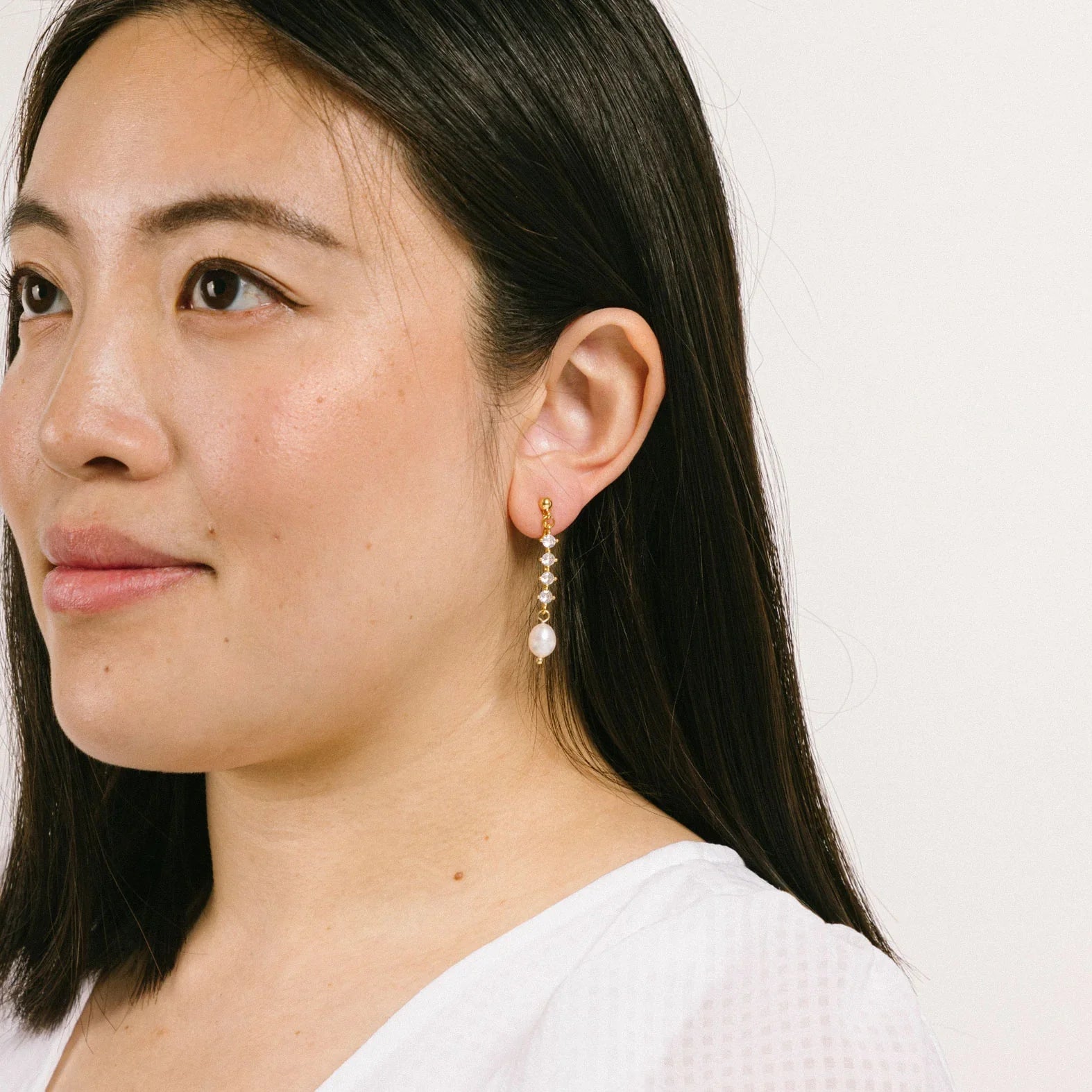 Pearl Crystaldangle clip-on earrings by SOMIY – pain-free non-pierced jewelry for everyday wear