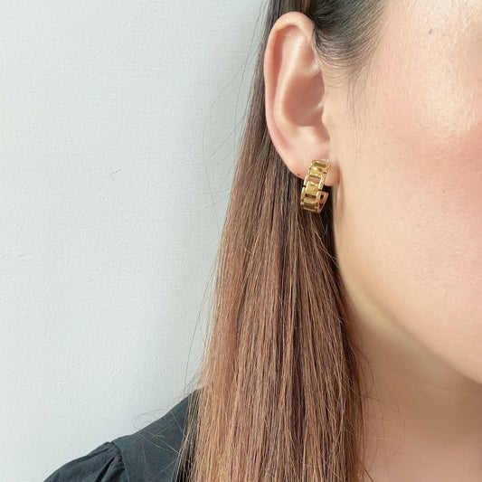 Clip-Ohrringe mit breiter Kette – Gold